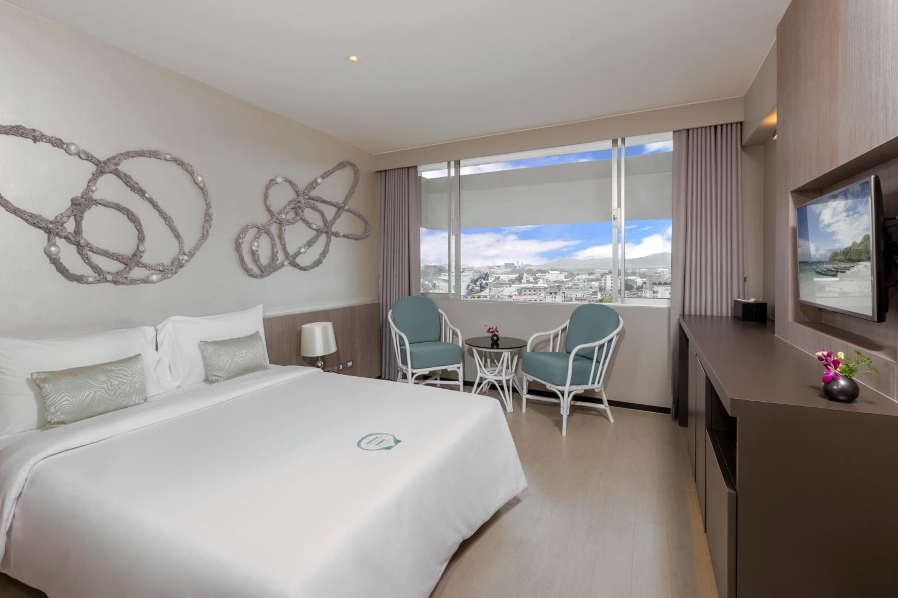 Premium Deluxe Twin Room - Photo 2