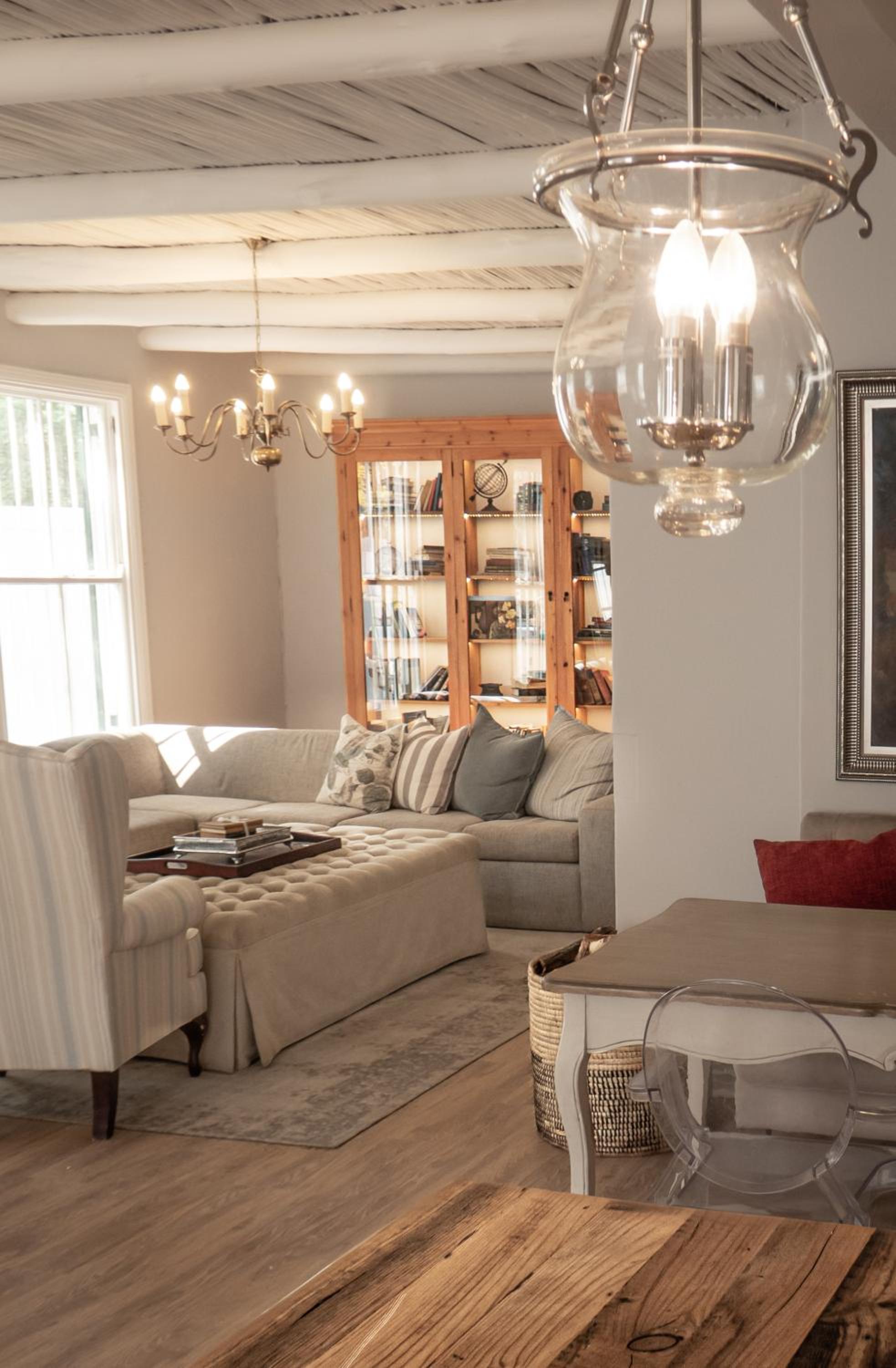 Four-Bedroom House - Photo 18