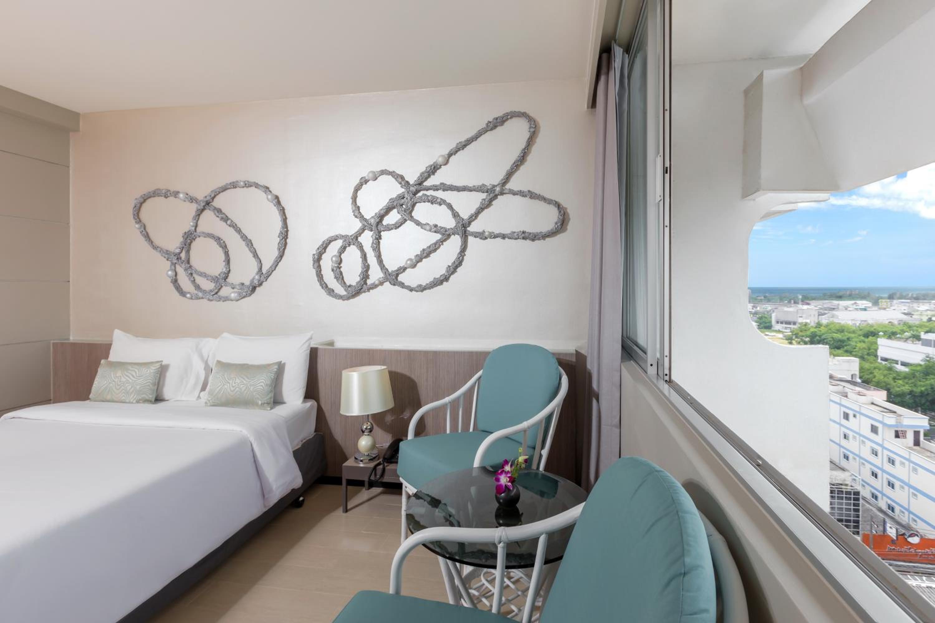 Premium Deluxe Twin Room - Photo 5