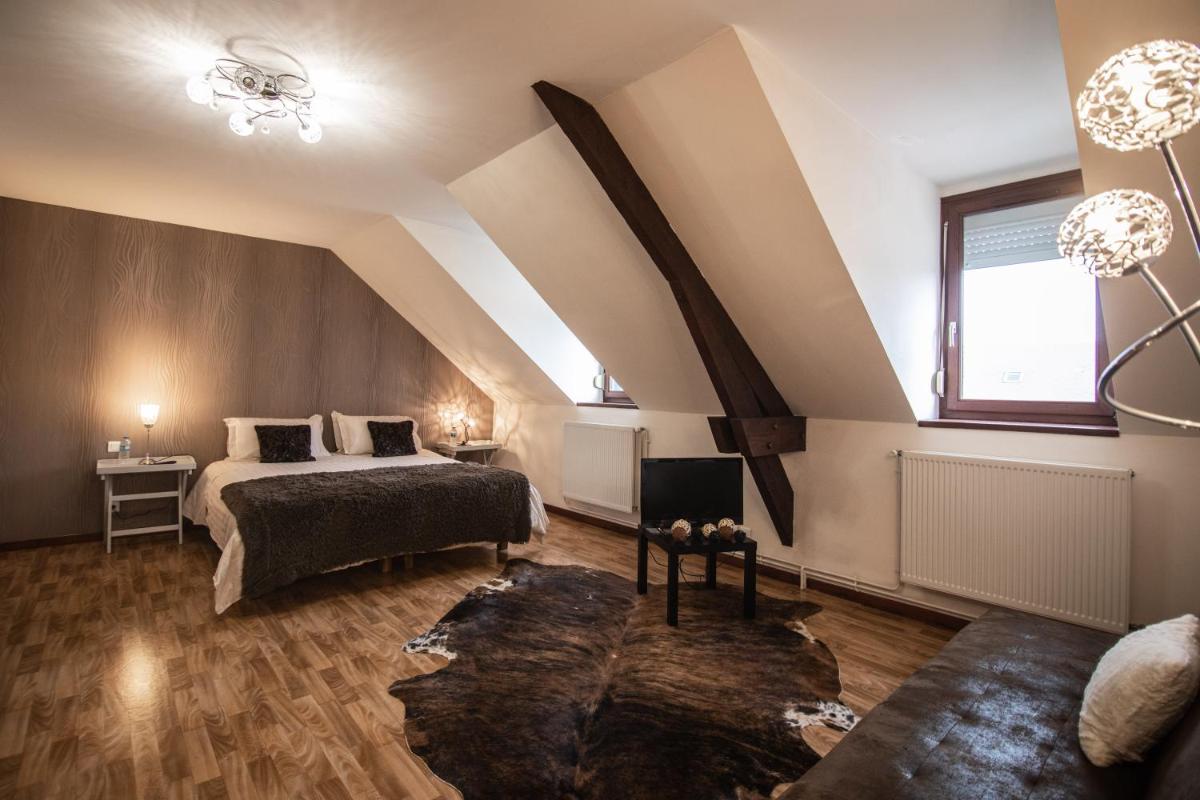 Deluxe Family Room