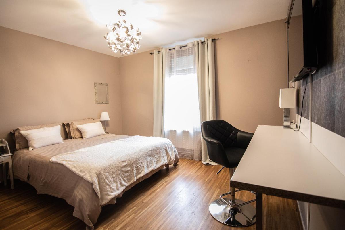 Standard Double Room photo 2
