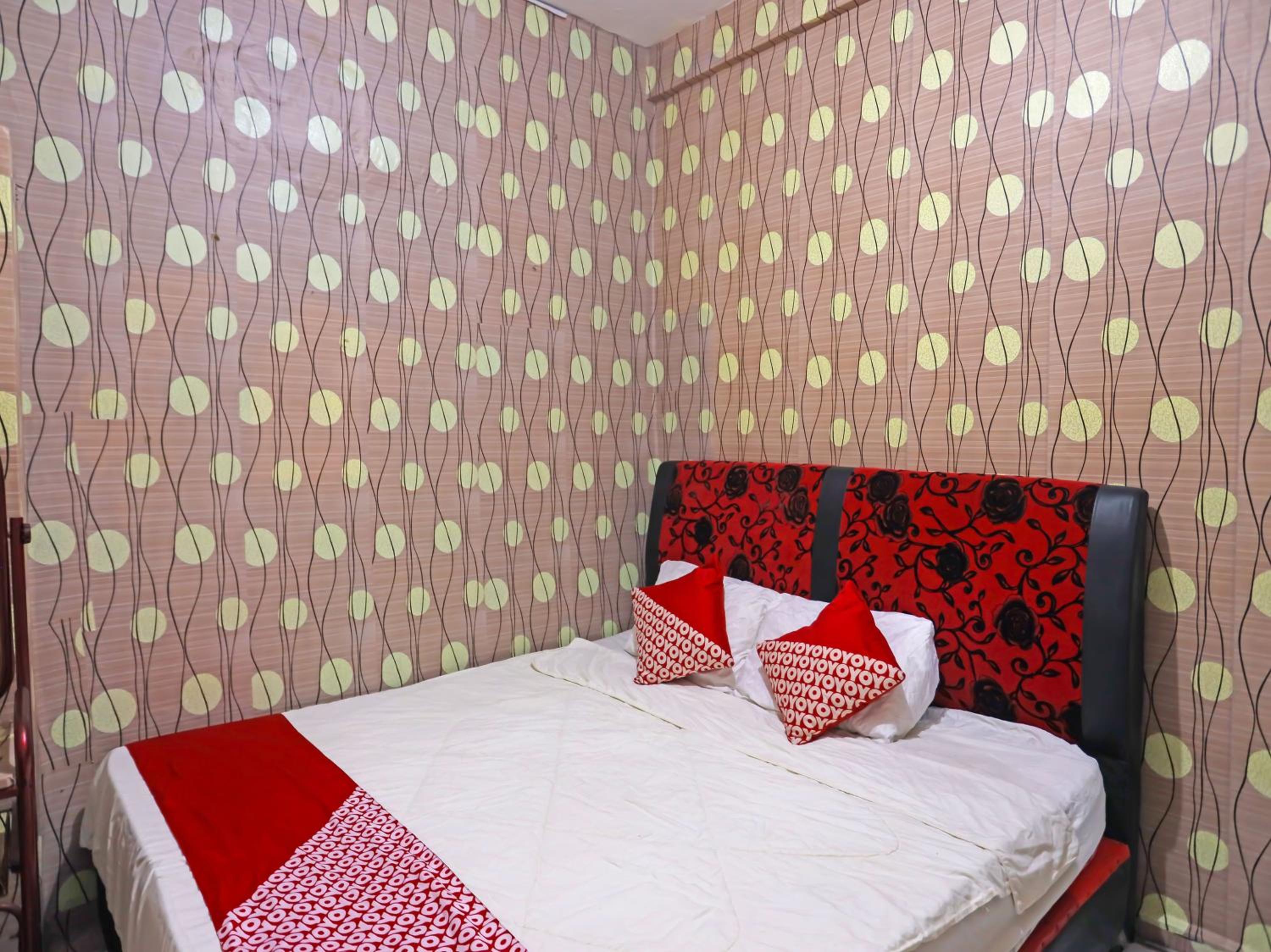 Standard King Room - Photo 1