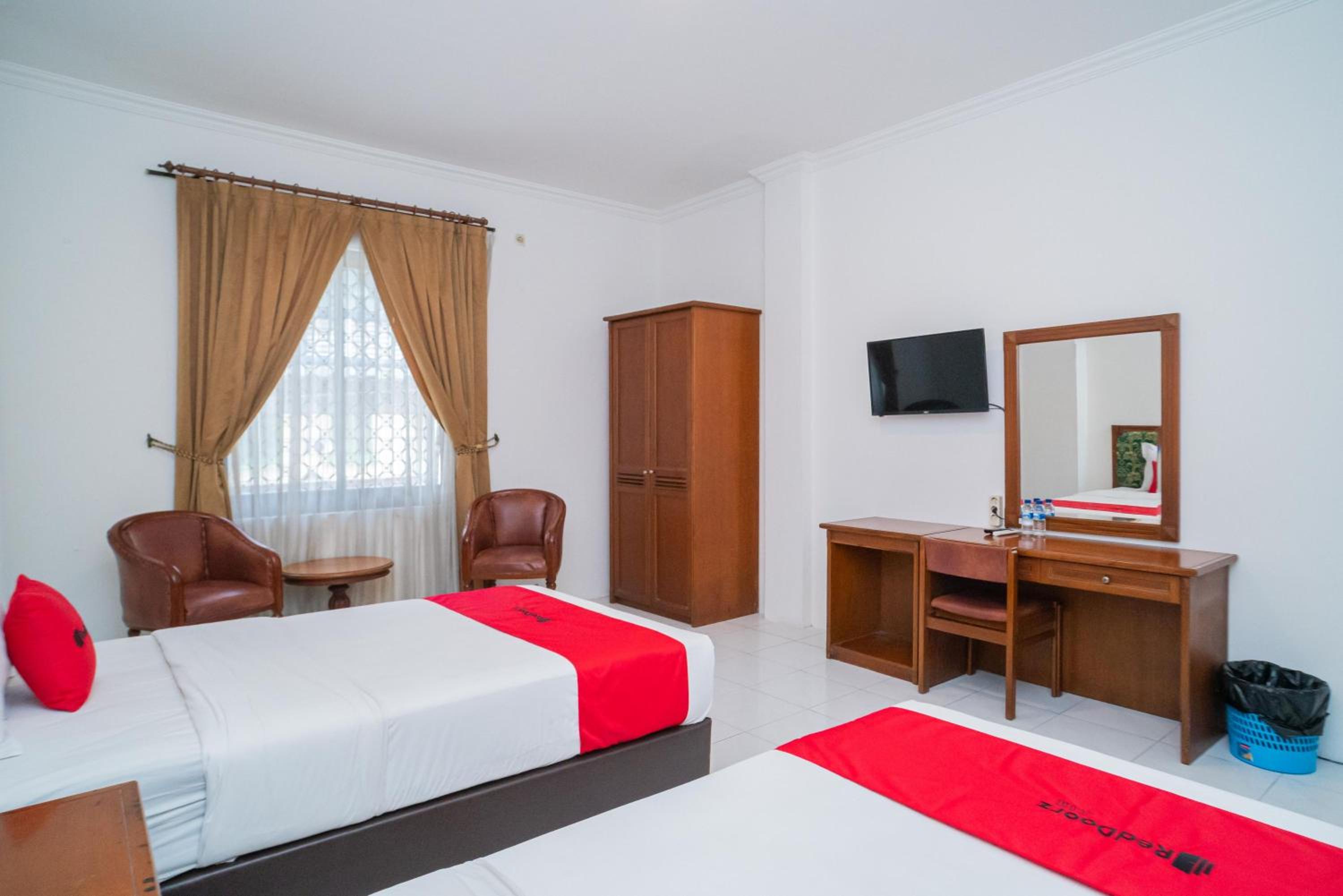 Delxue Twin Room - Photo 6