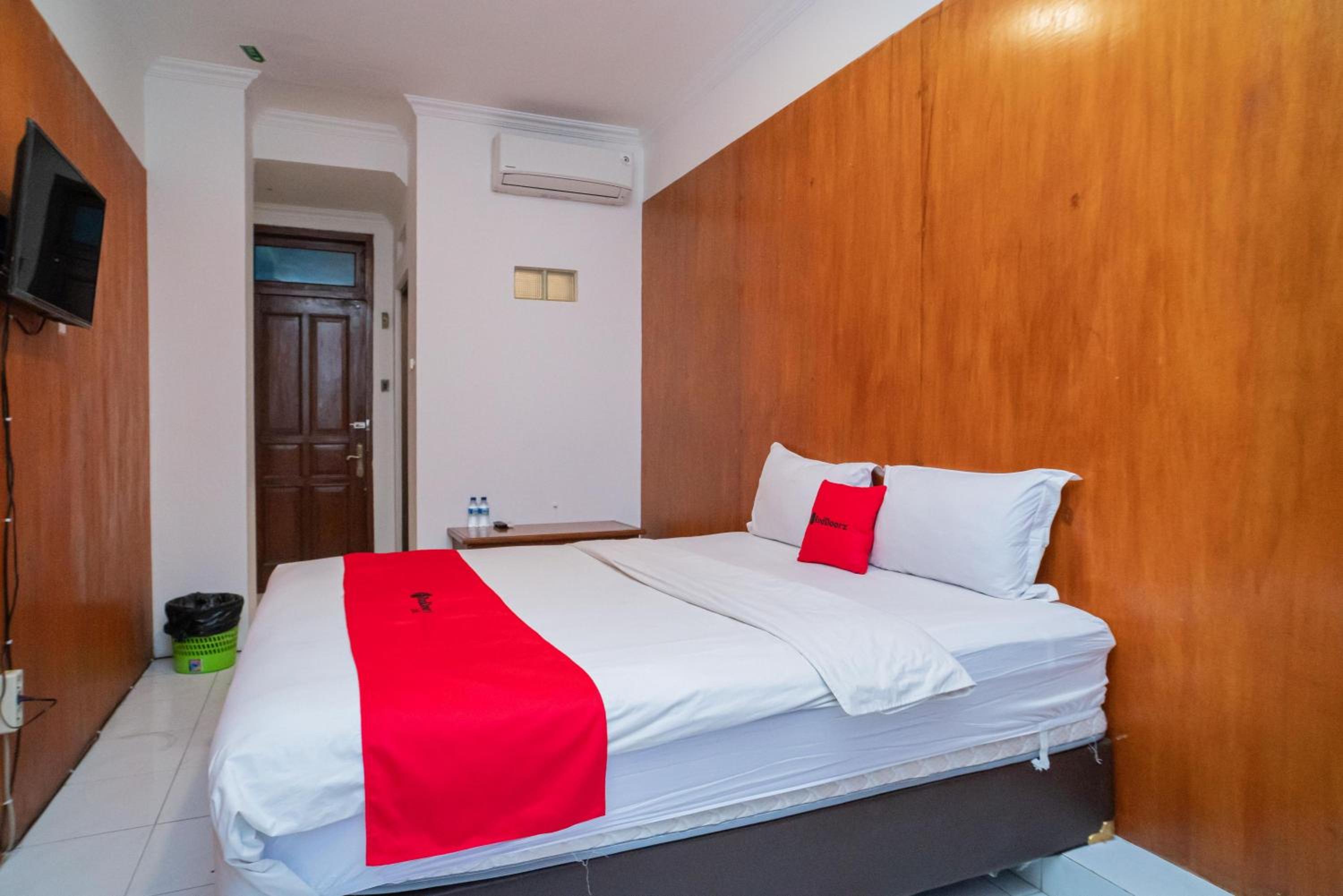 Standard Double Room - Photo 5