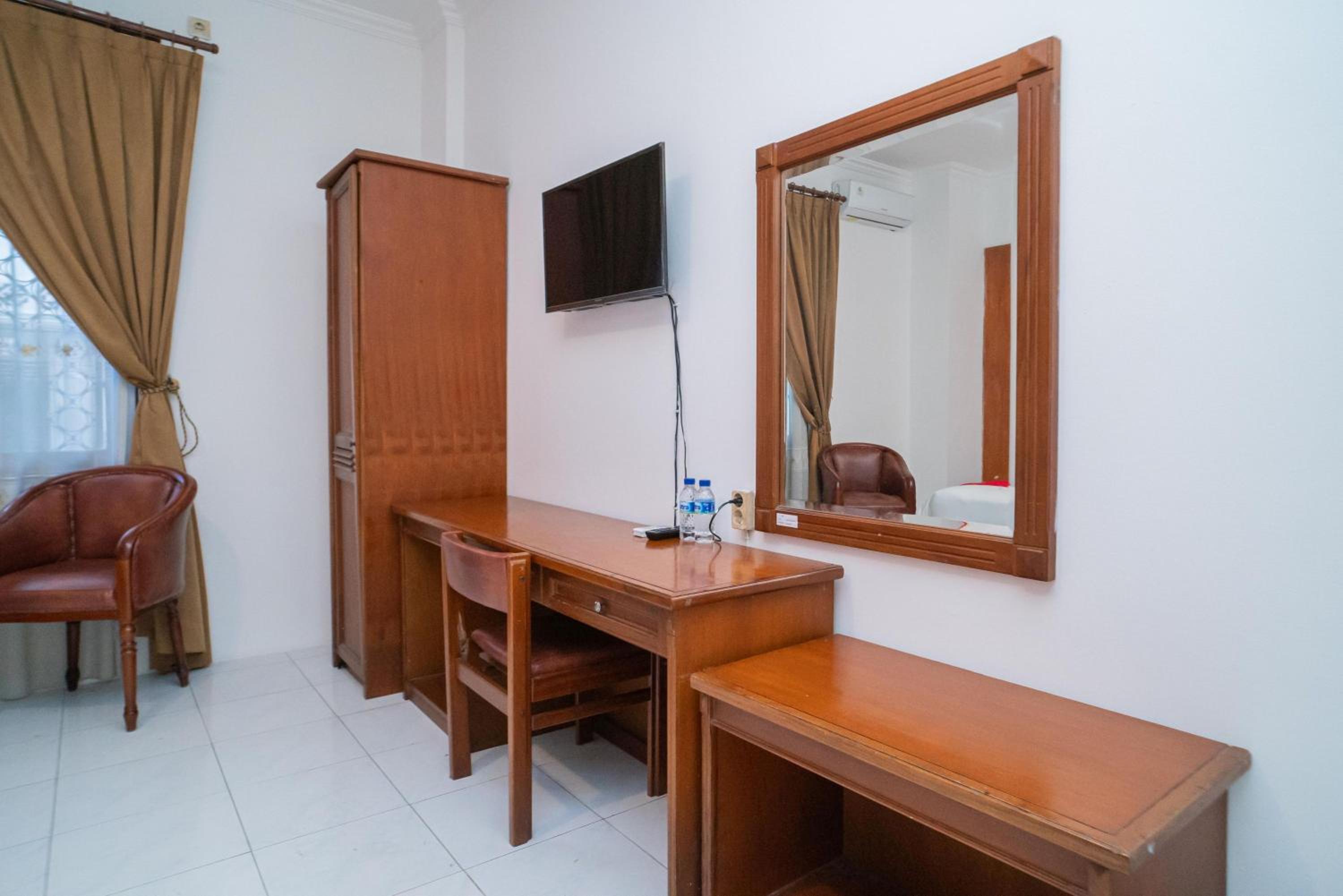 Deluxe Double Room - Photo 7