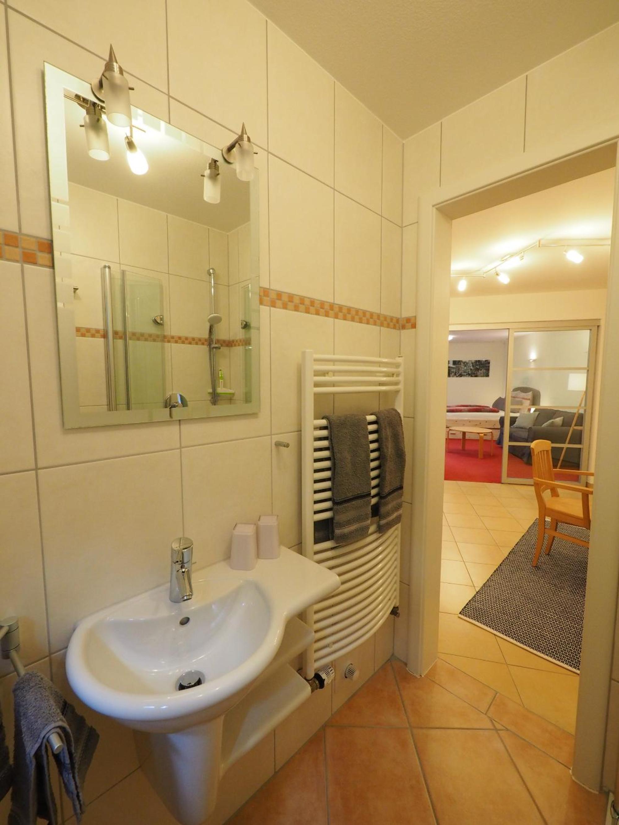 Deluxe Double Room With Shower photo 2