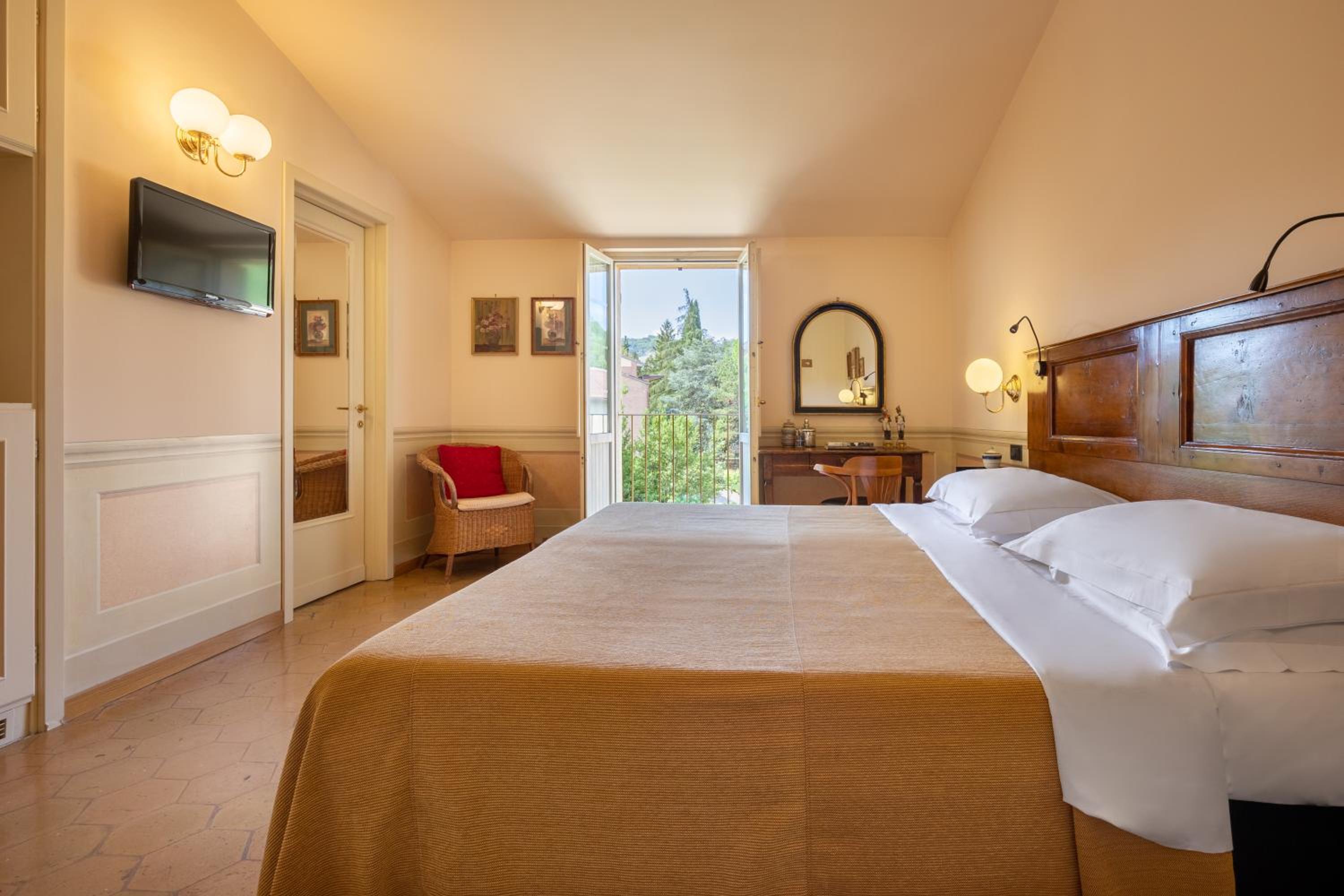 Classic Double Room - Photo 1