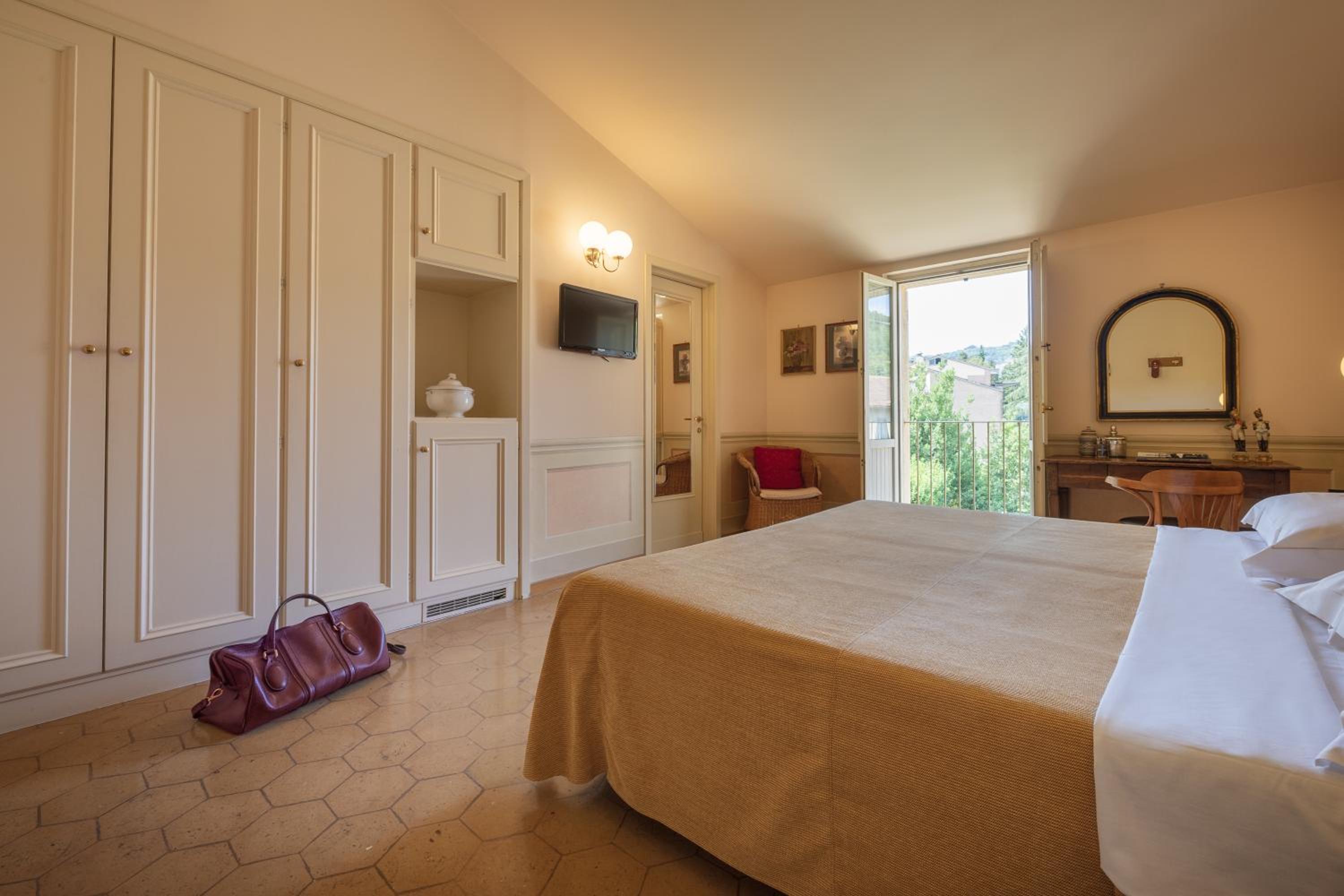 Classic Double Room - Photo 6