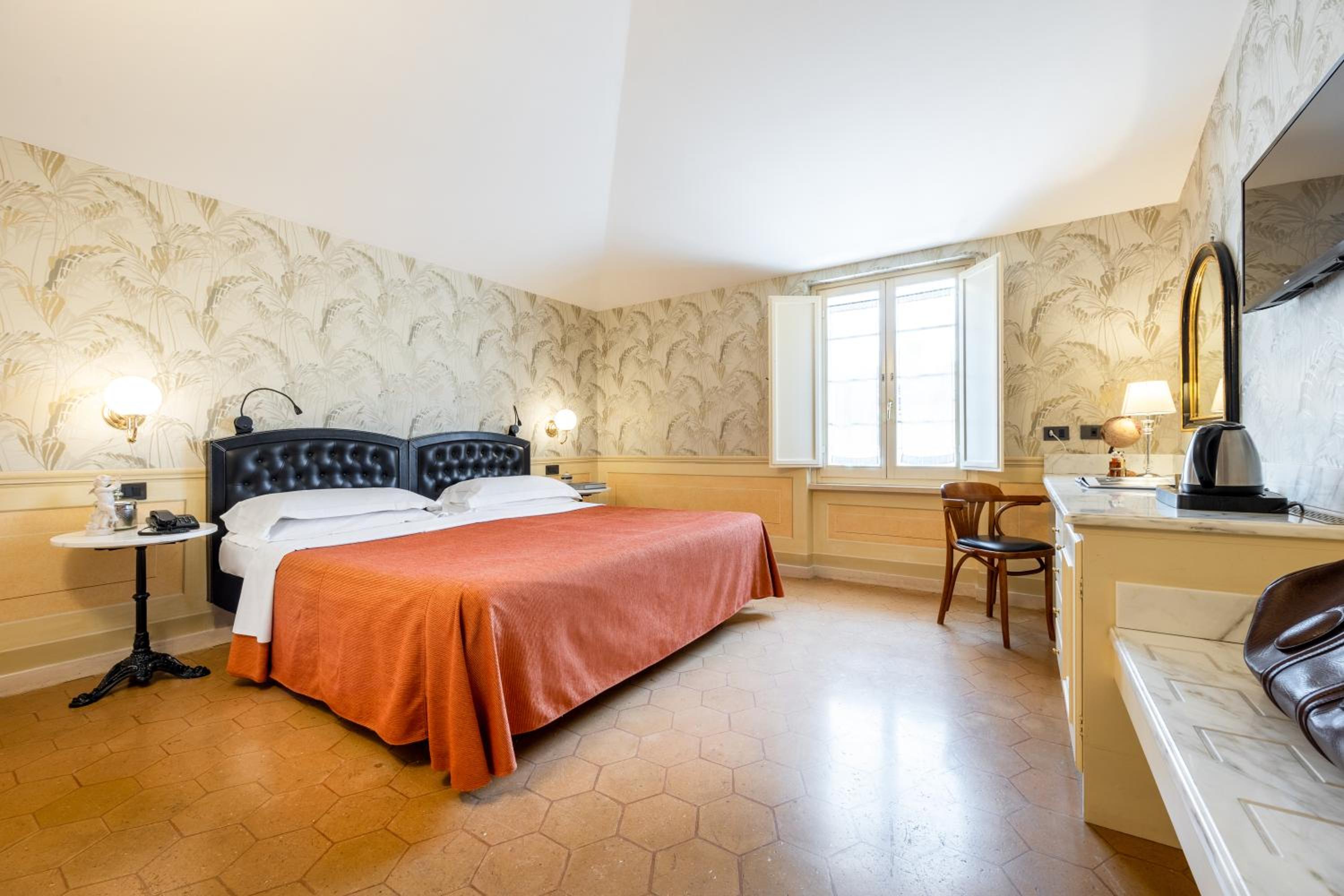 Superior Double Room - Photo 6
