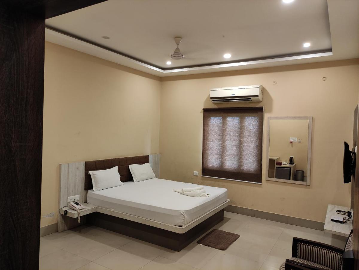 Deluxe Double Room photo 2