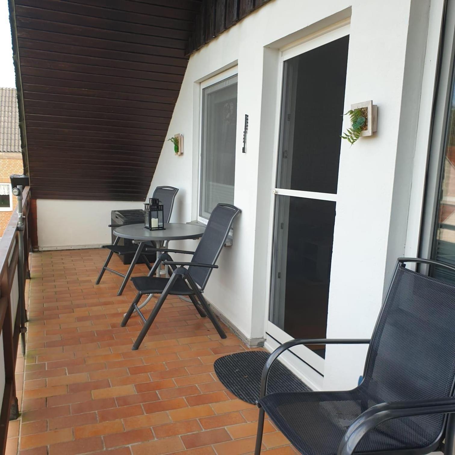 Two-Bedroom Apartment with Shower  photo 2