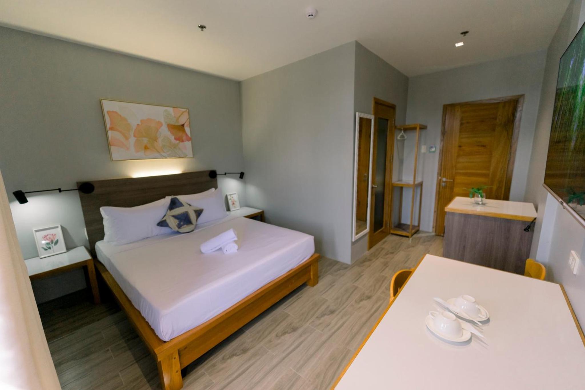 Standard Queen Room photo 2