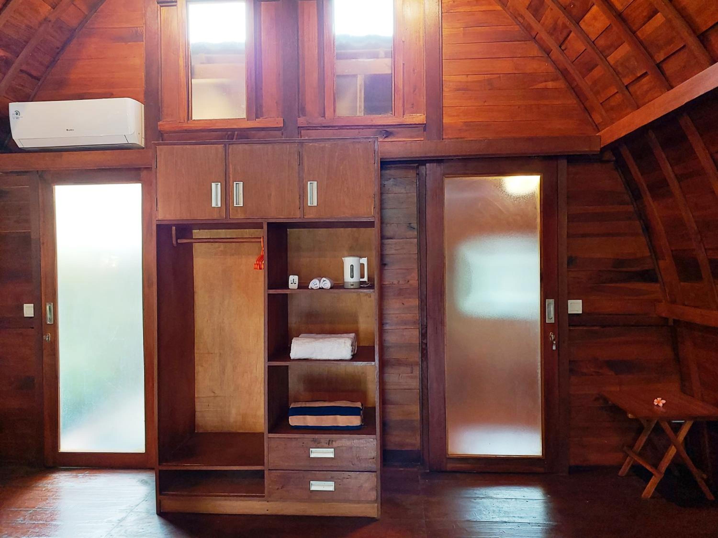 One-Bedroom Villa - Photo 32