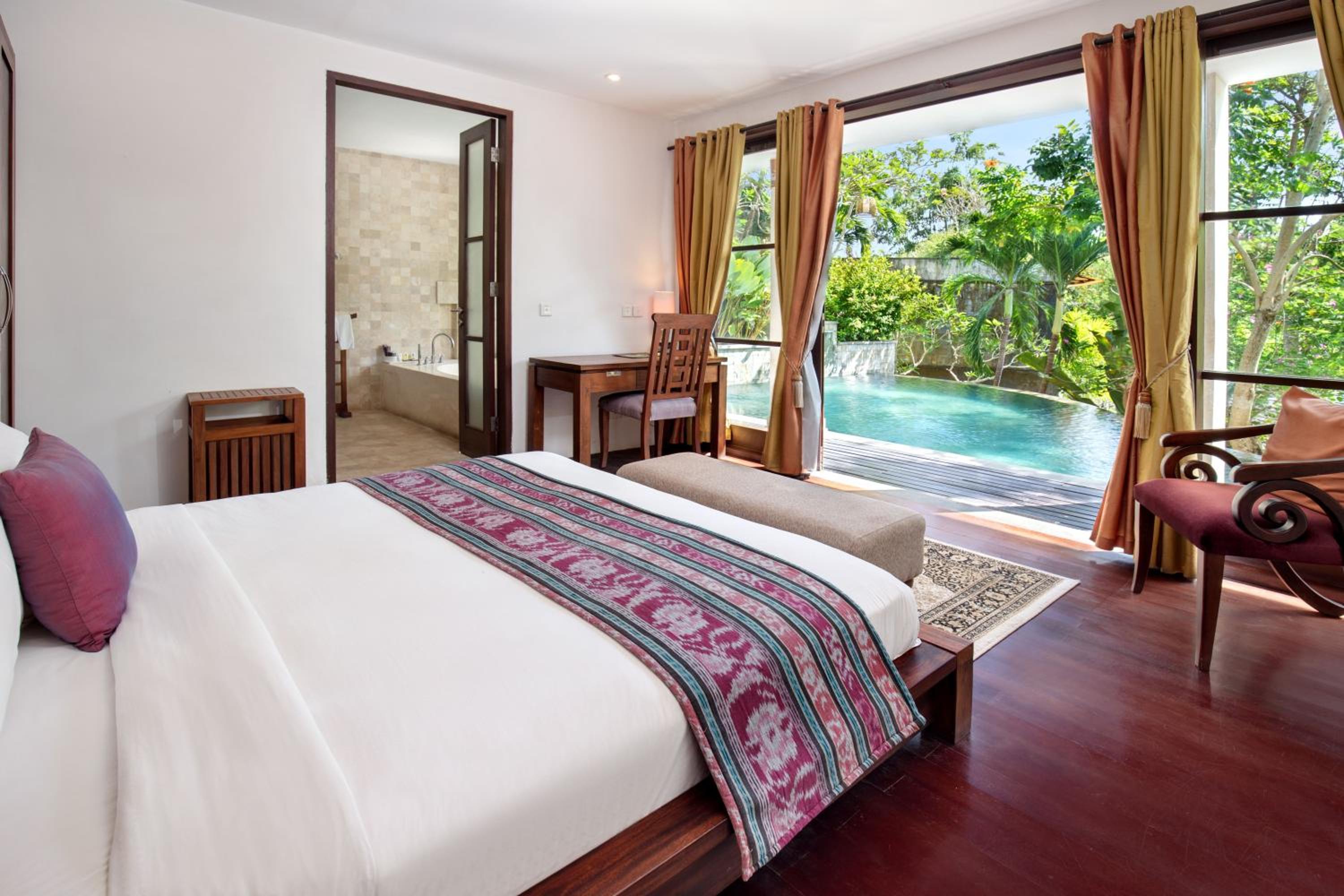 Four-Bedroom Private Pool Villa - Photo 23