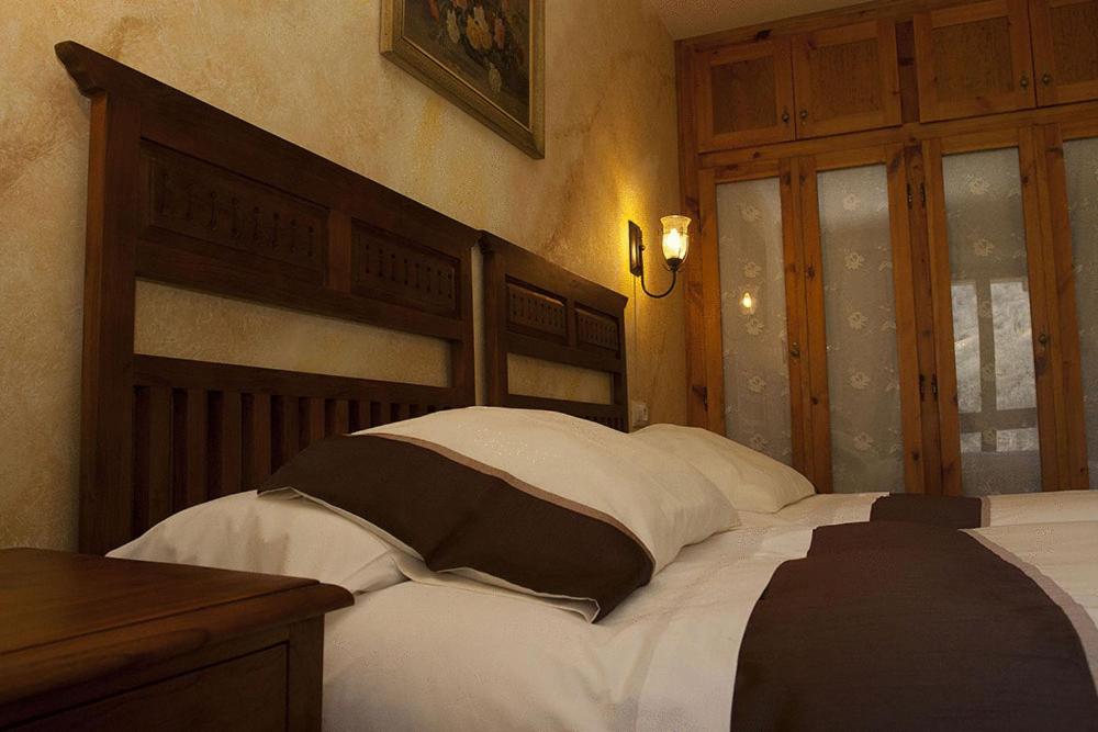 Double or Twin Room photo 2