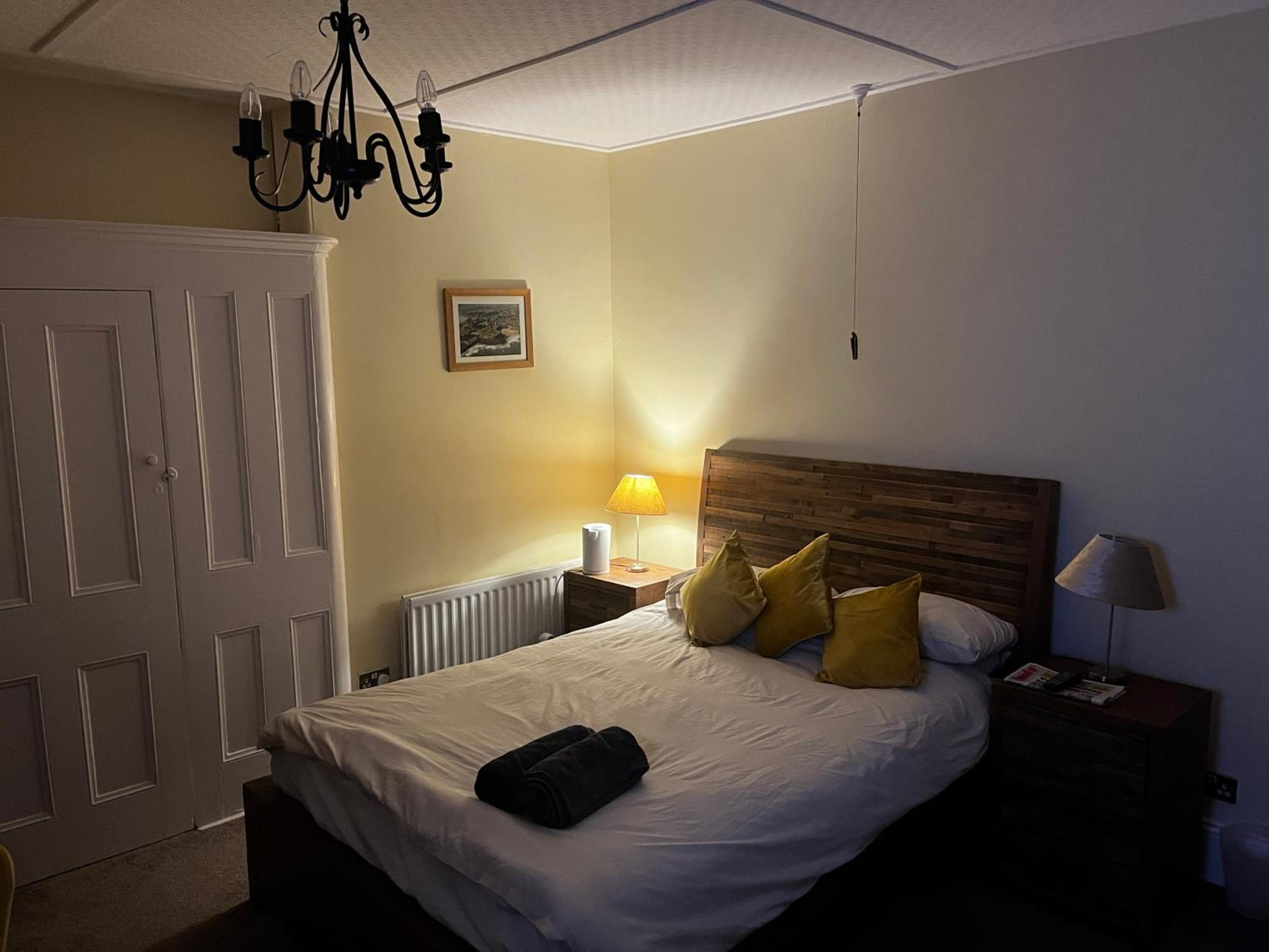 Deluxe King Room - Photo 6