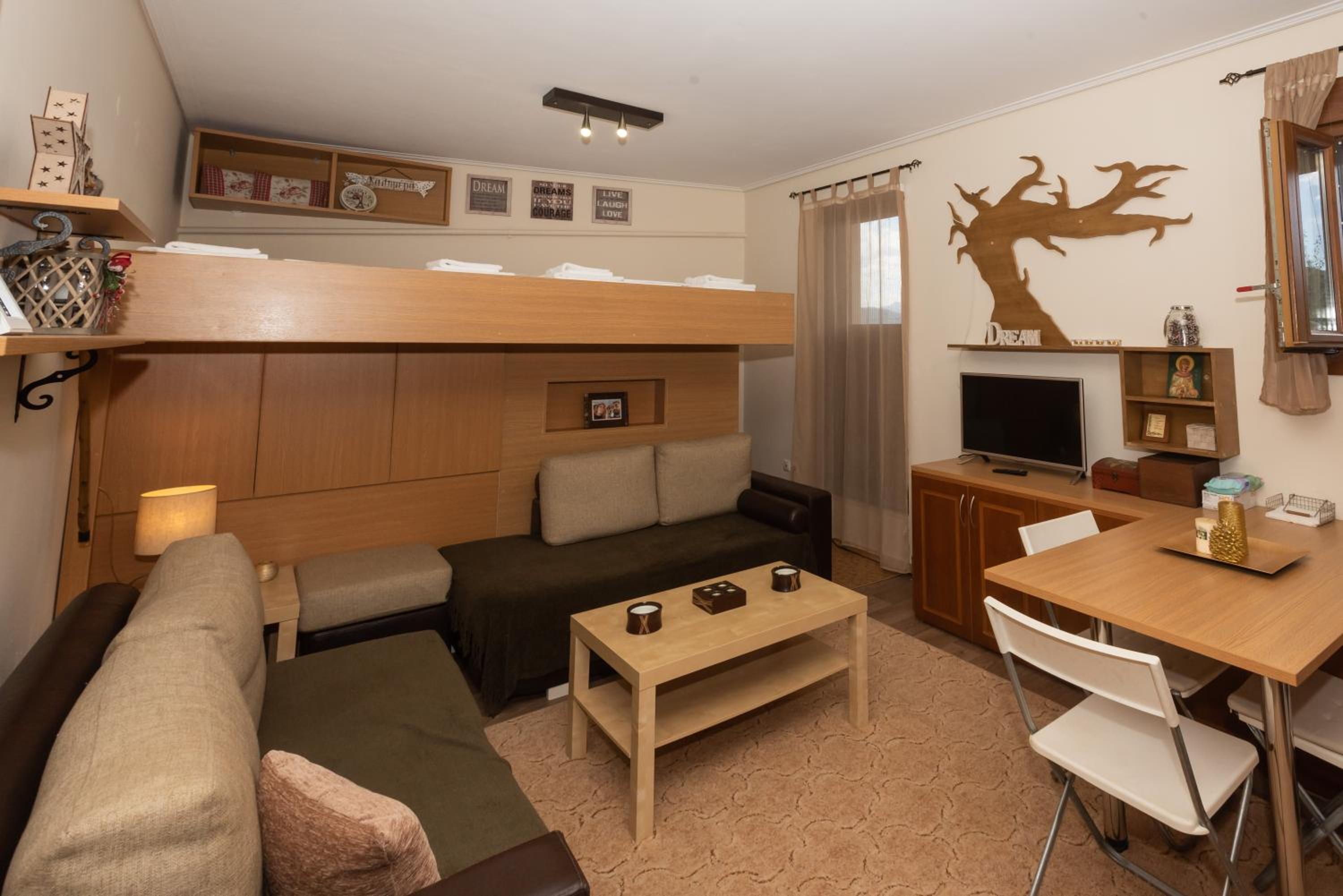 One-Bedroom Apartment