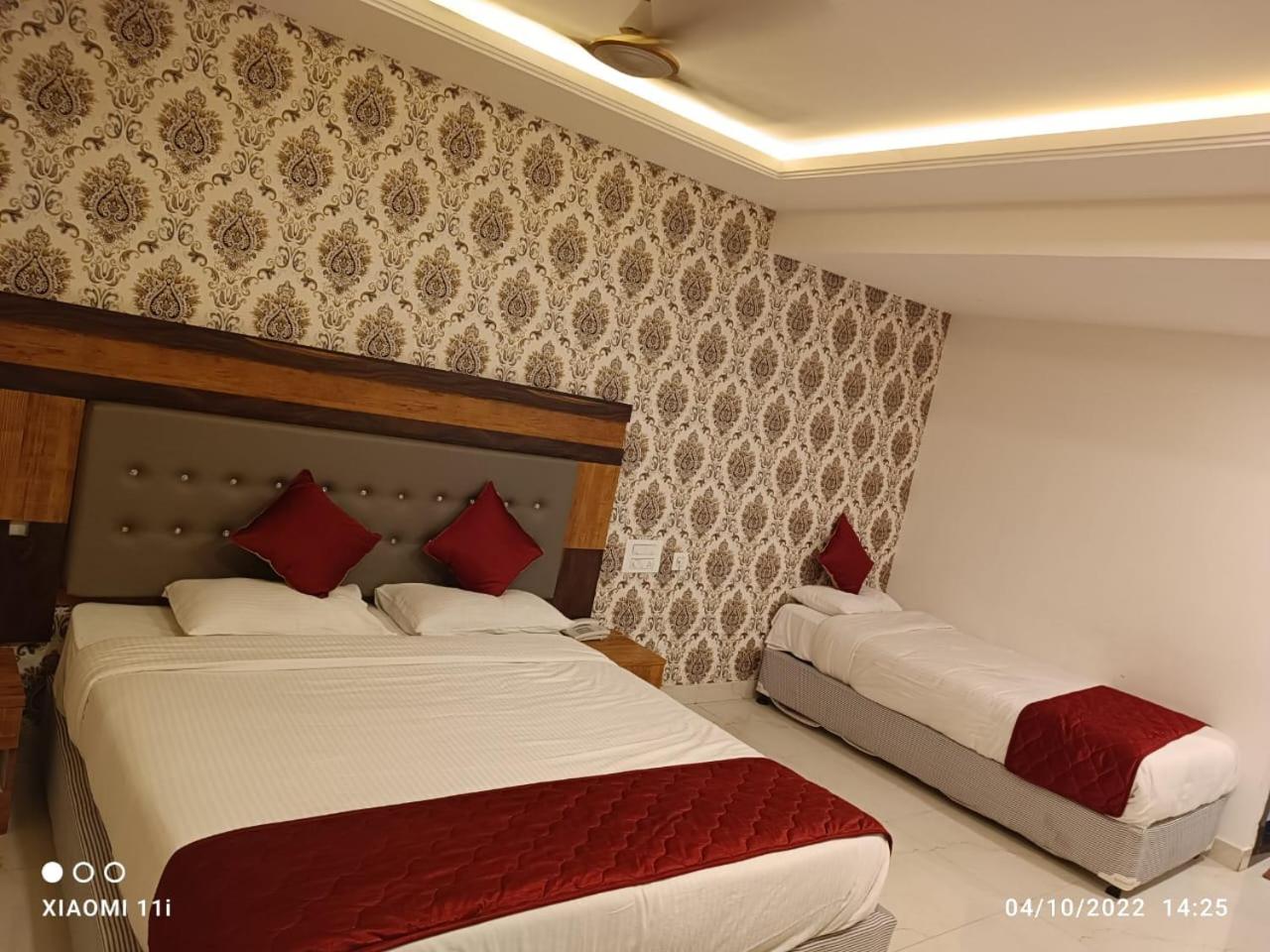 Deluxe Triple Room - Photo 7