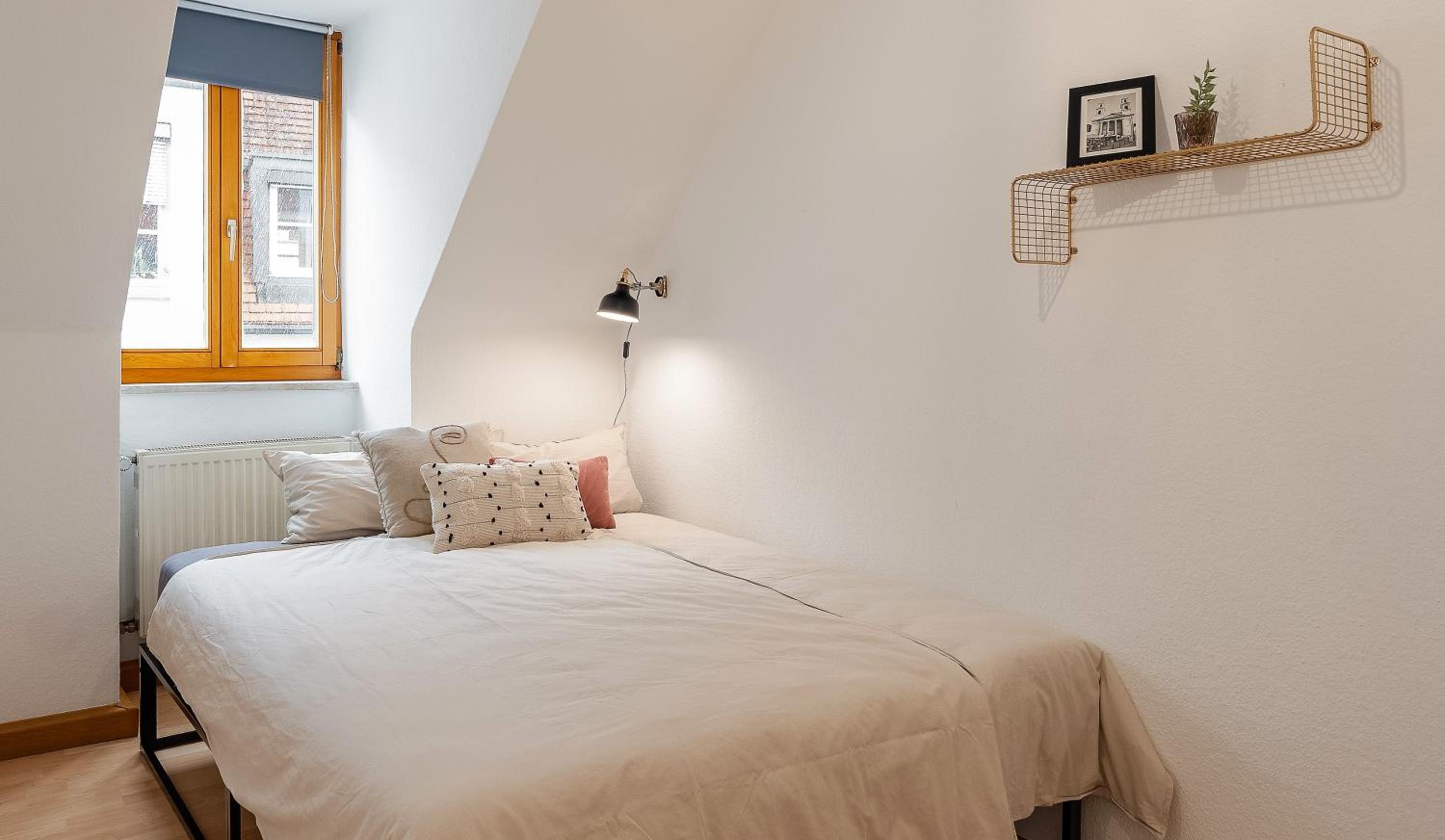 Two-Bedroom Apartment - Photo 9