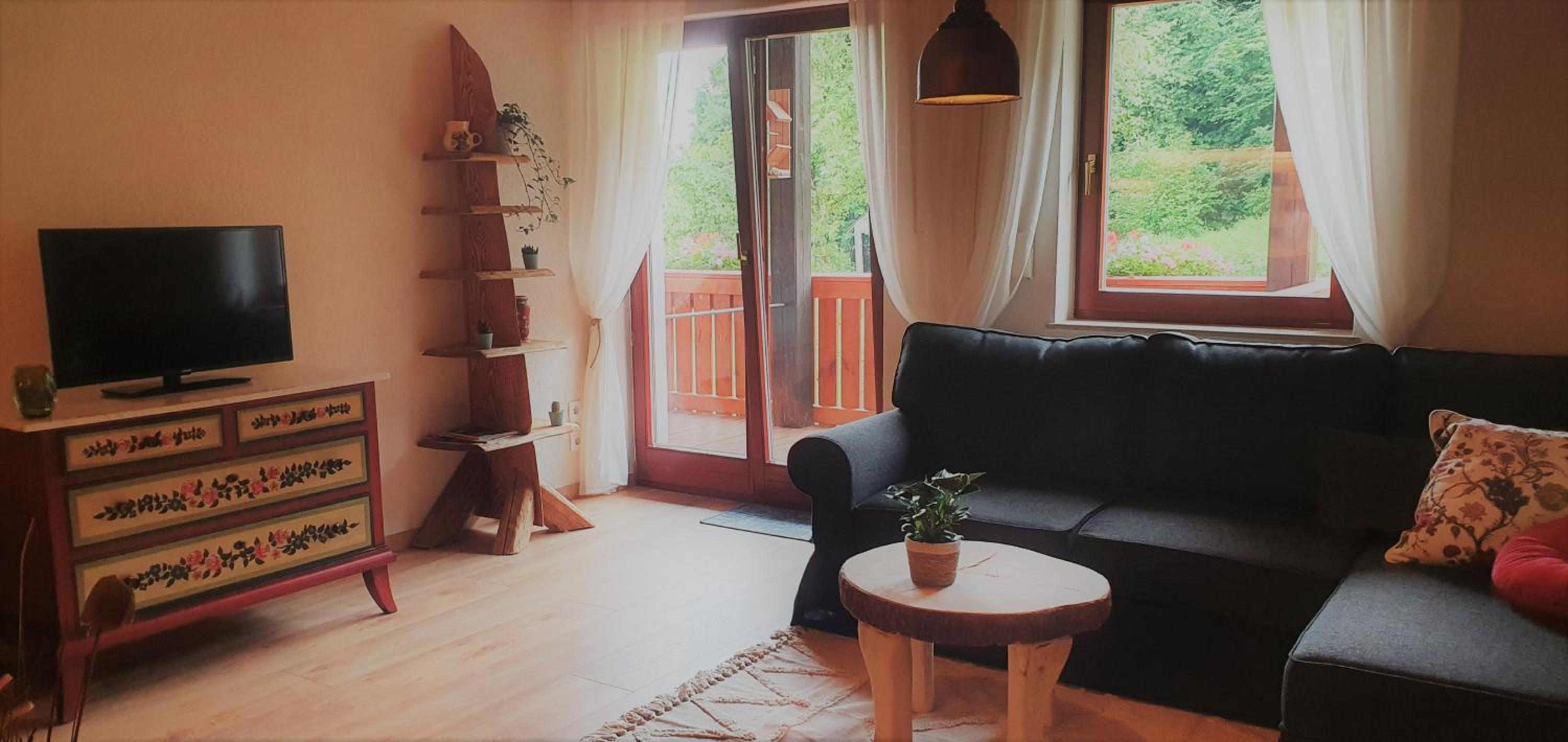 One-Bedroom Apartment with Balcony