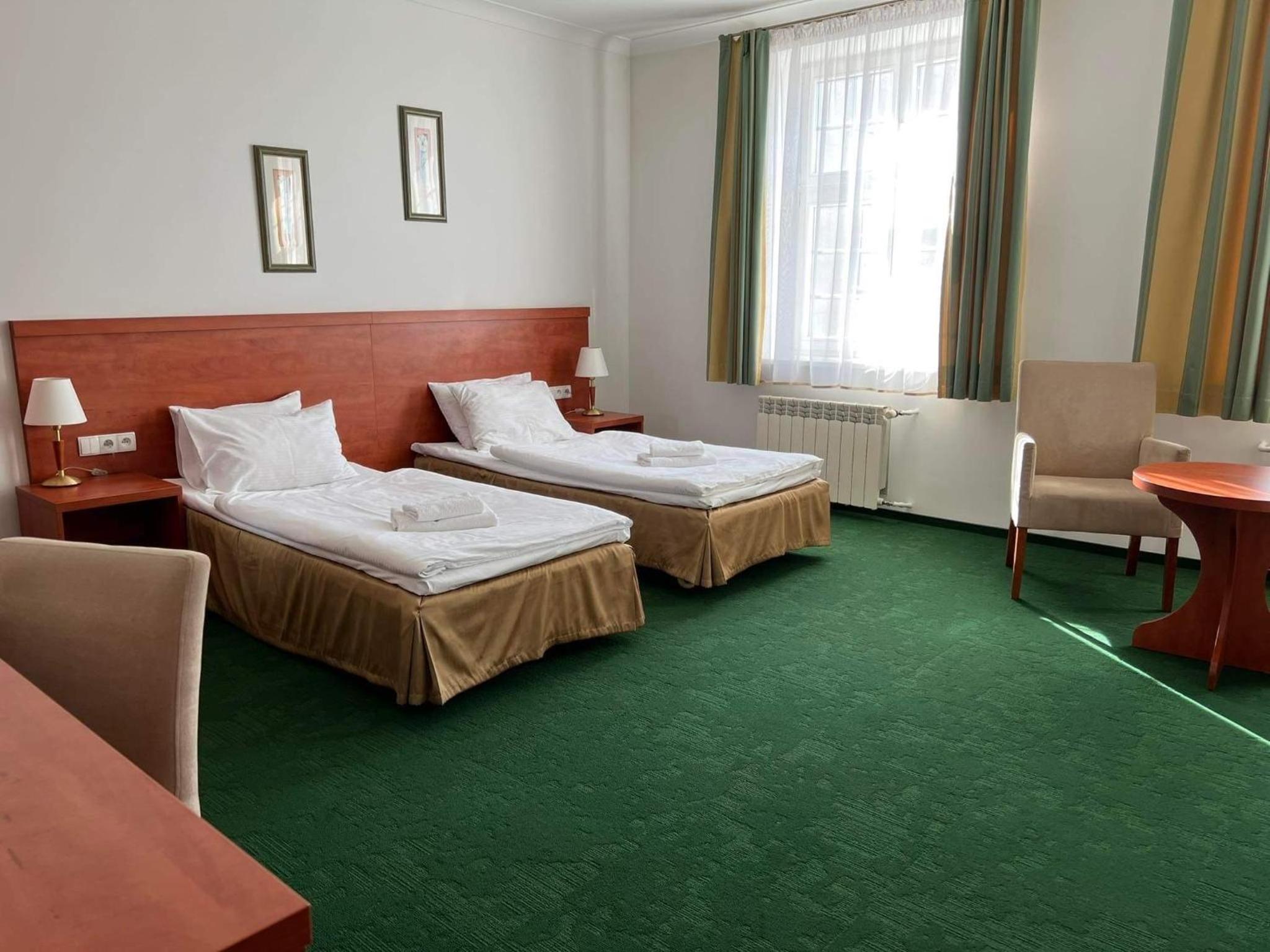 Twin Room - Photo 1