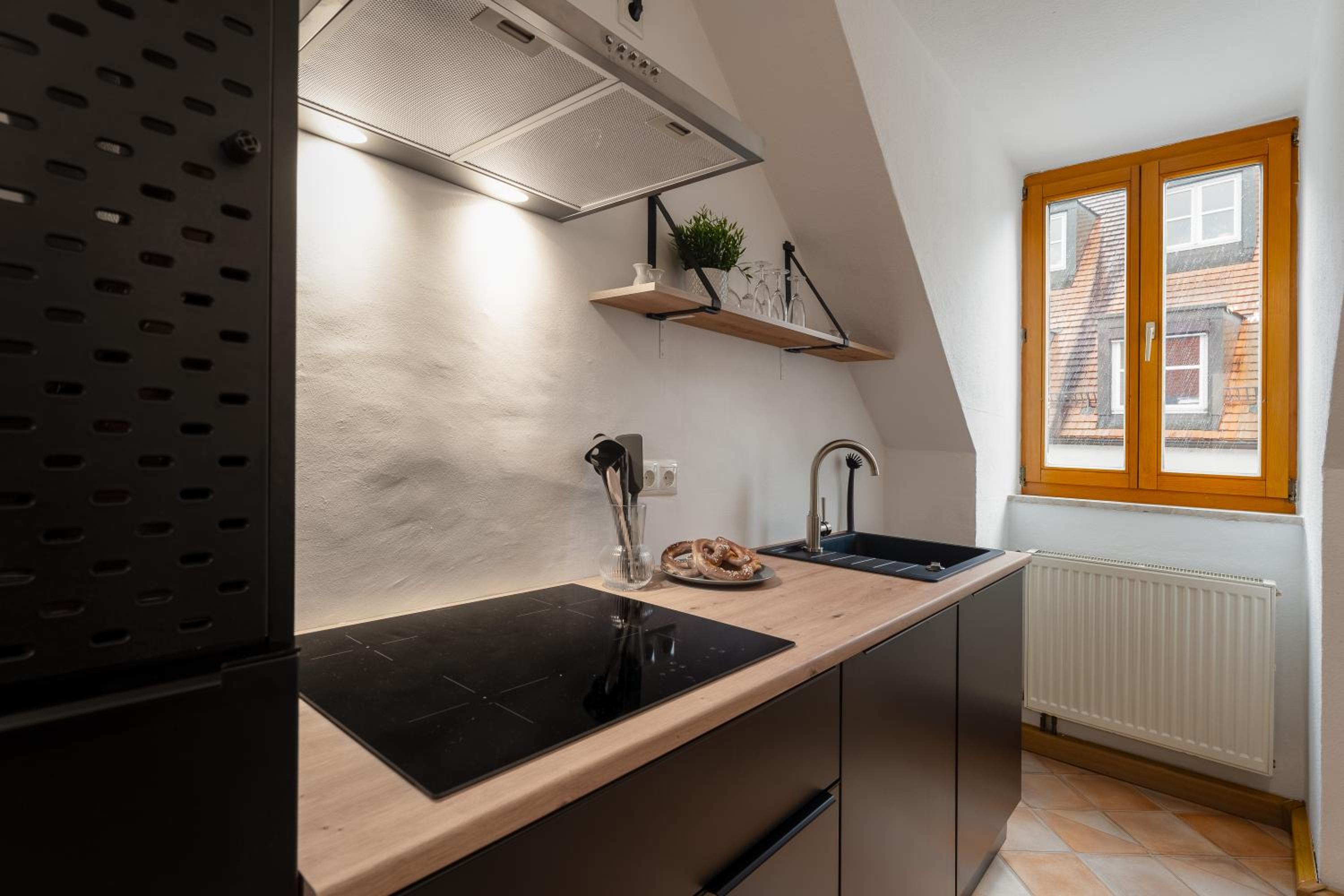 Two-Bedroom Apartment - Photo 5