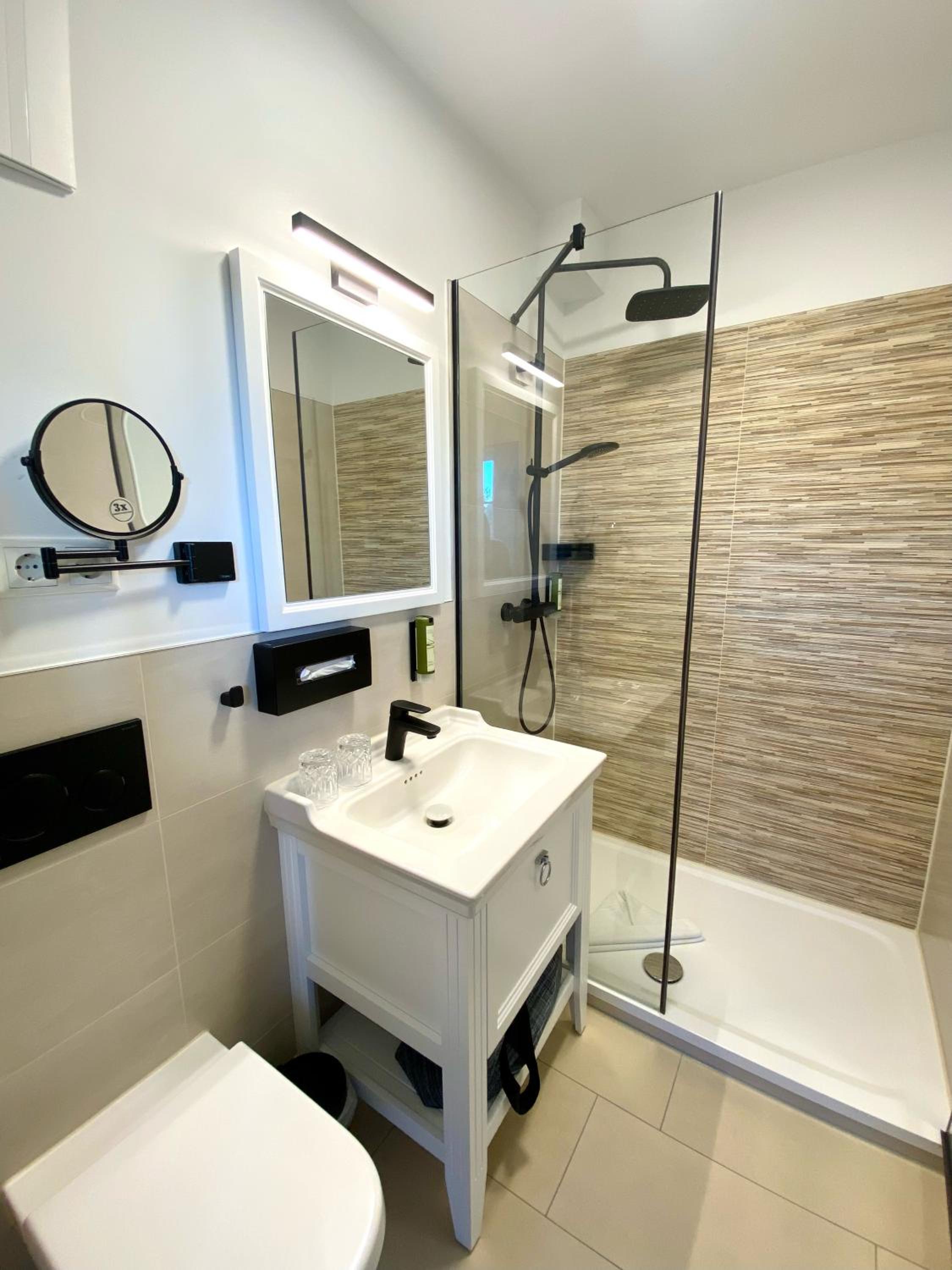 Standard Single Room