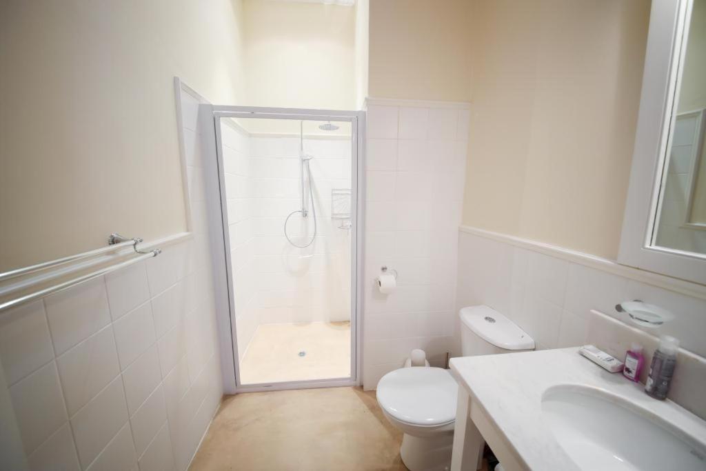 Two-Bedroom Apartment - Photo 8