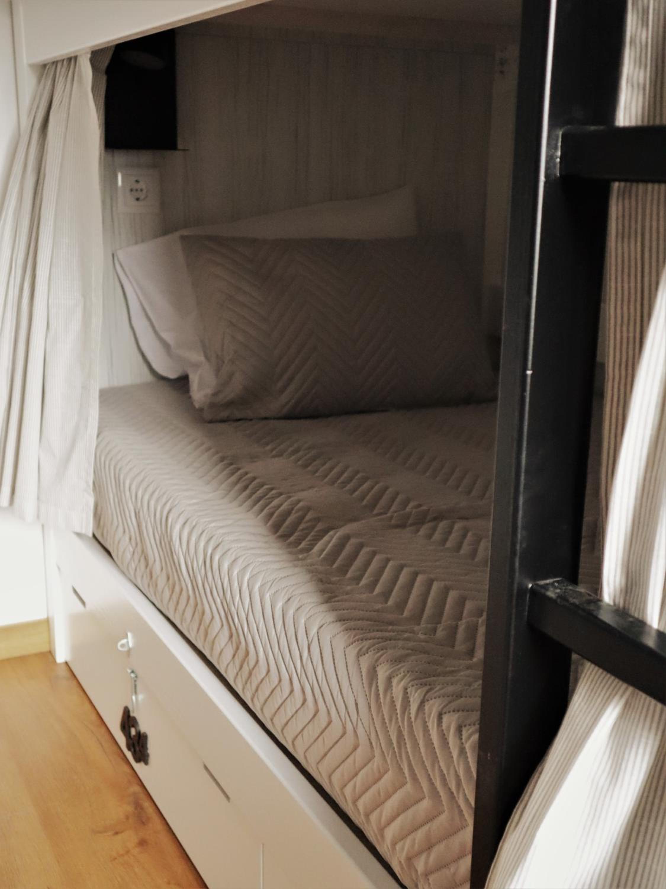 Bunk Bed in Female Dormitory Room   photo 1
