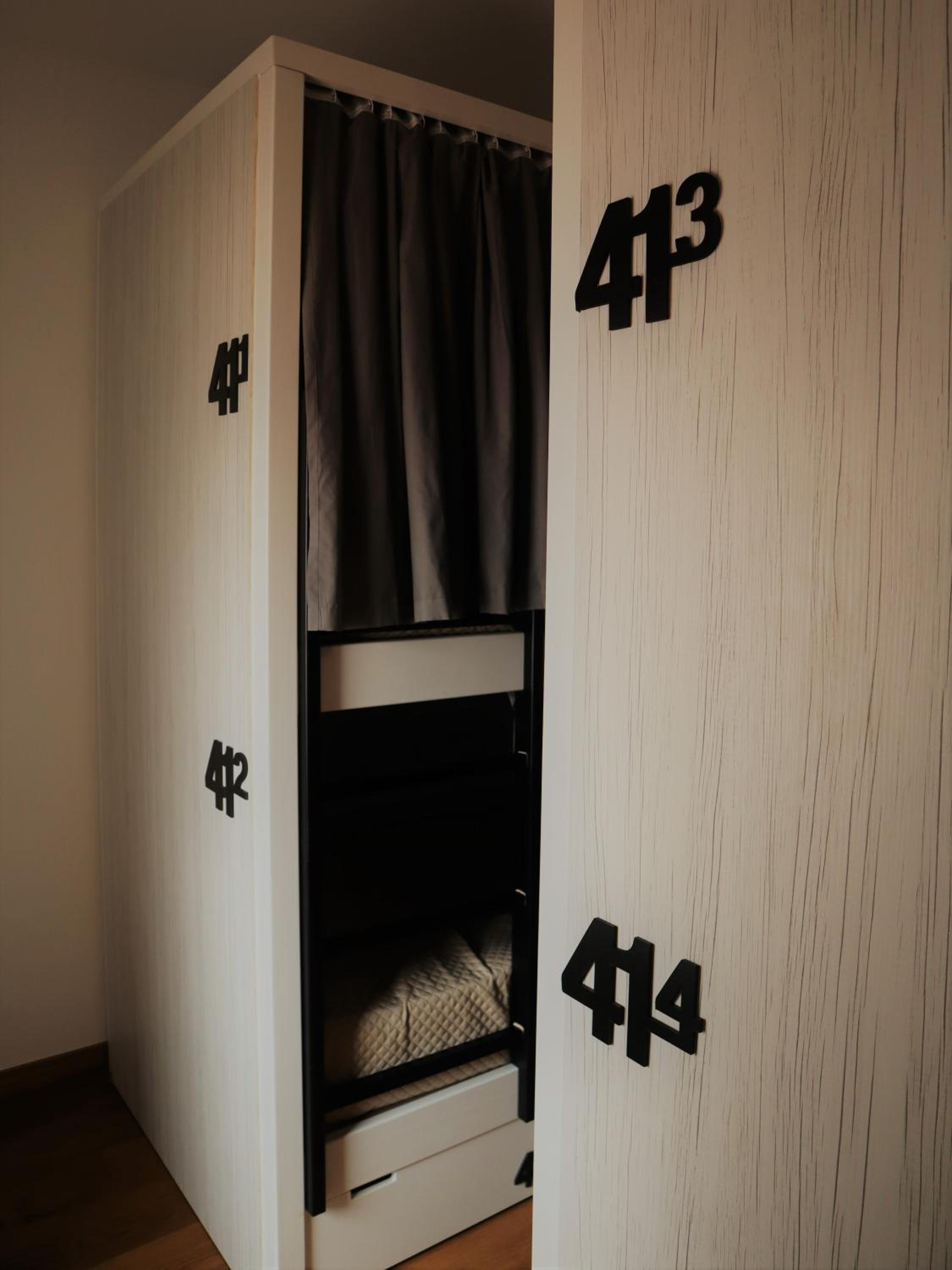 Bunk Bed in Female Dormitory Room   photo 3