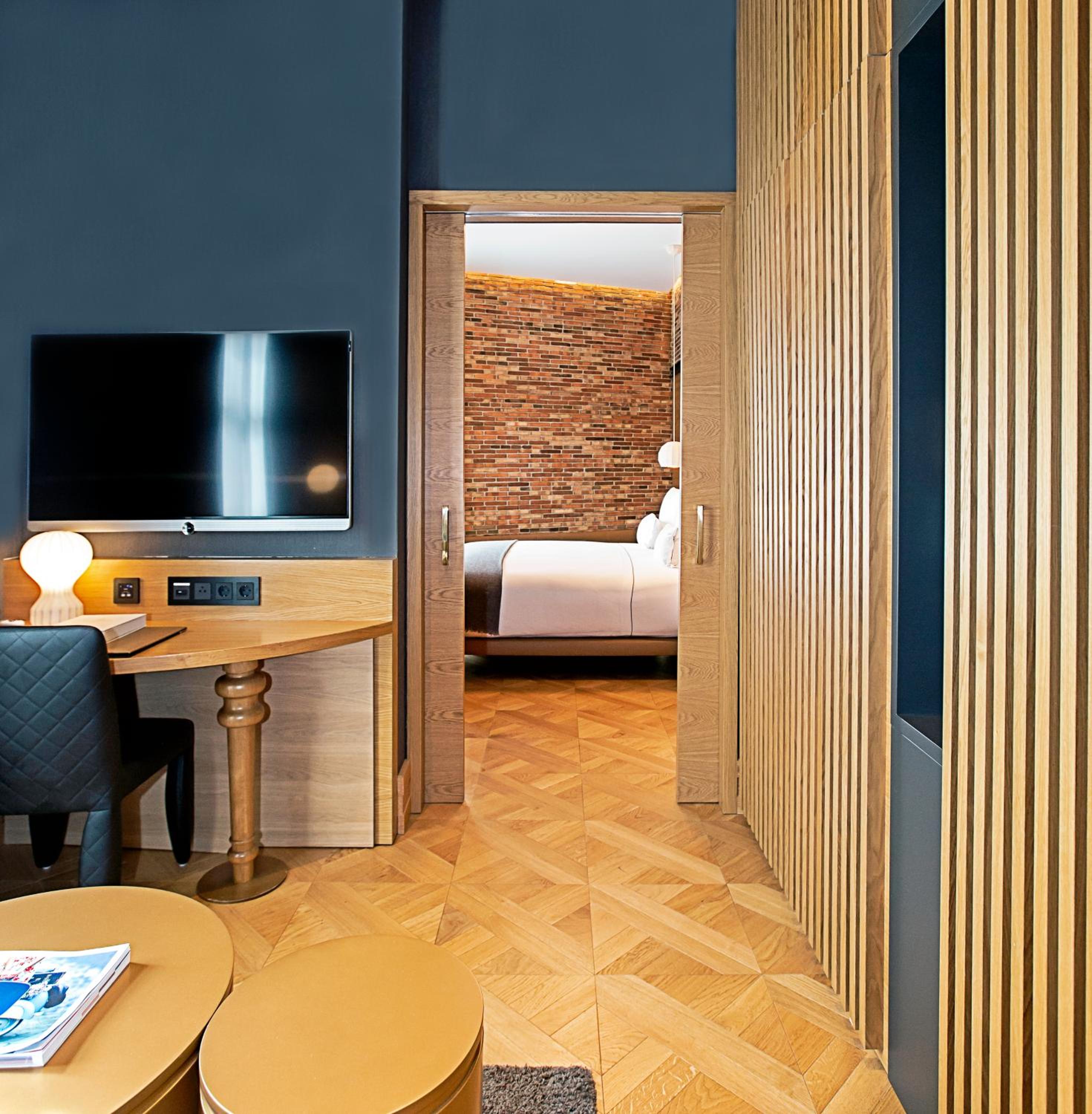 Penthouse Suite thumbnail 5