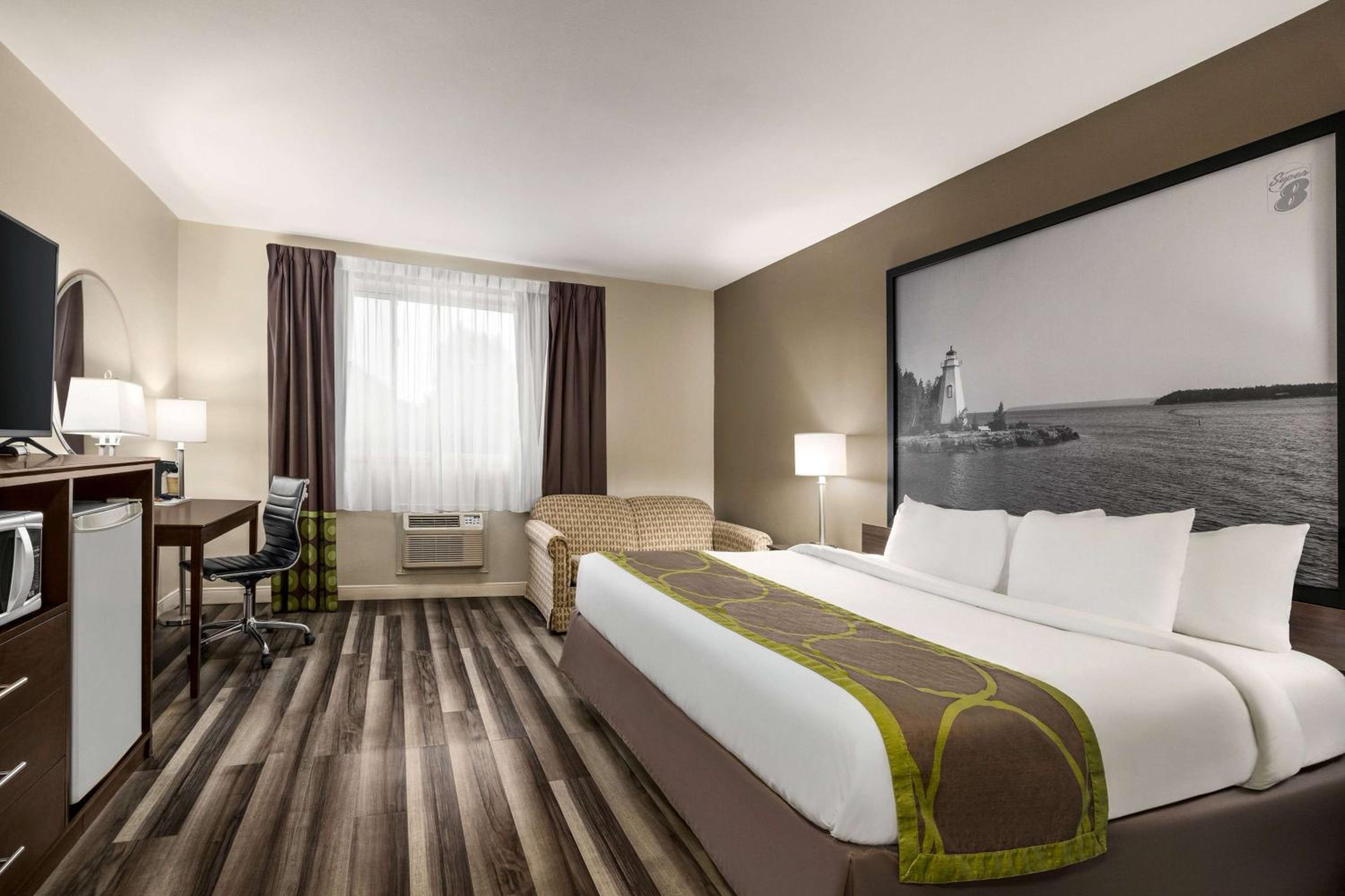 King Room- Non-Smoking - Photo 1