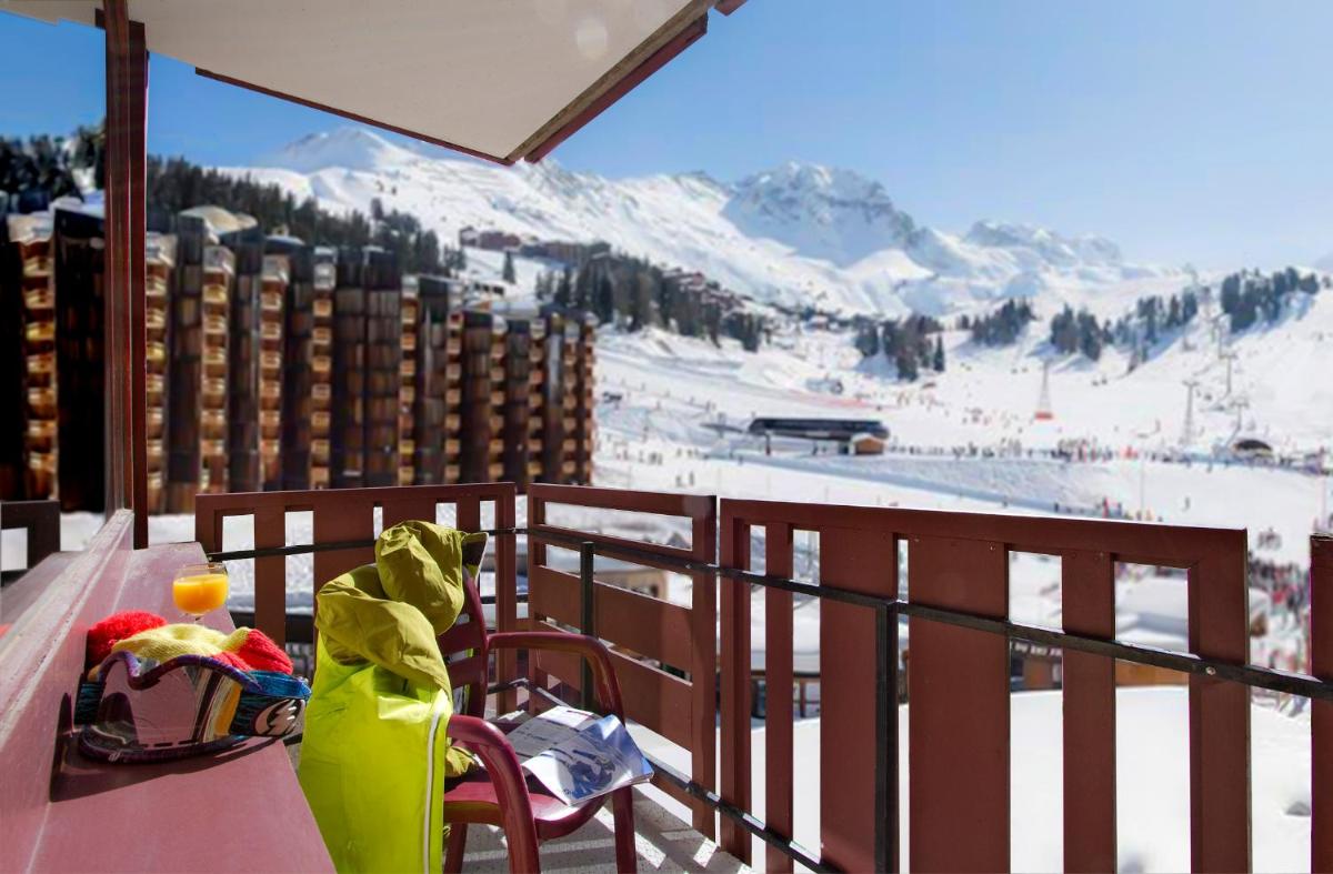 Apartment with Mountain View photo 1