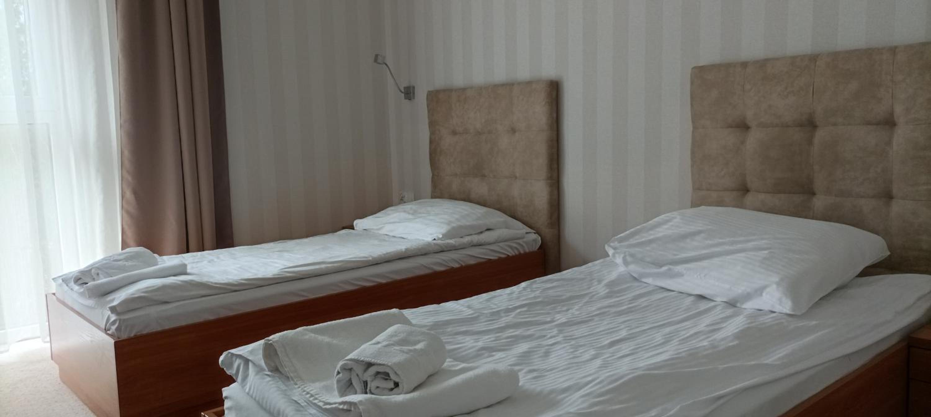 Double or Twin Room - Photo 10