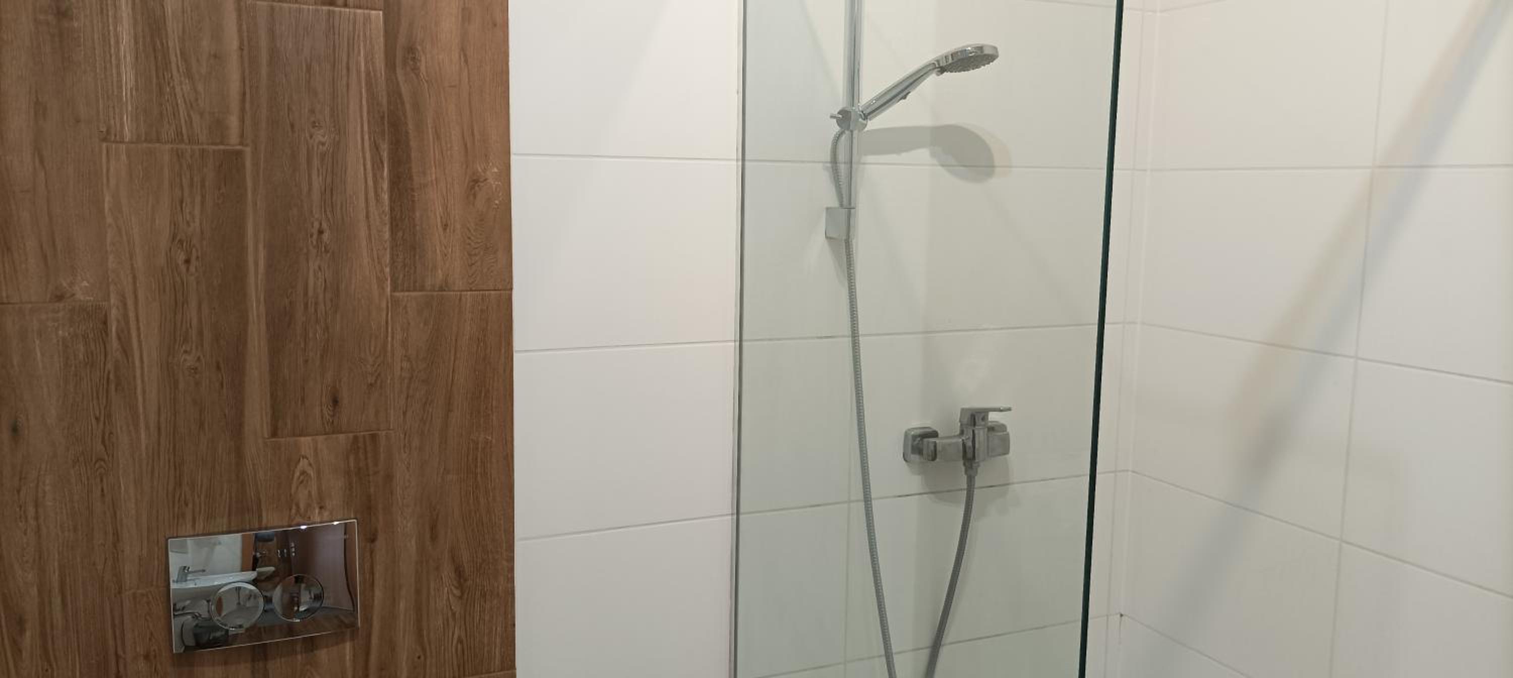 Double or Twin Room - Photo 9