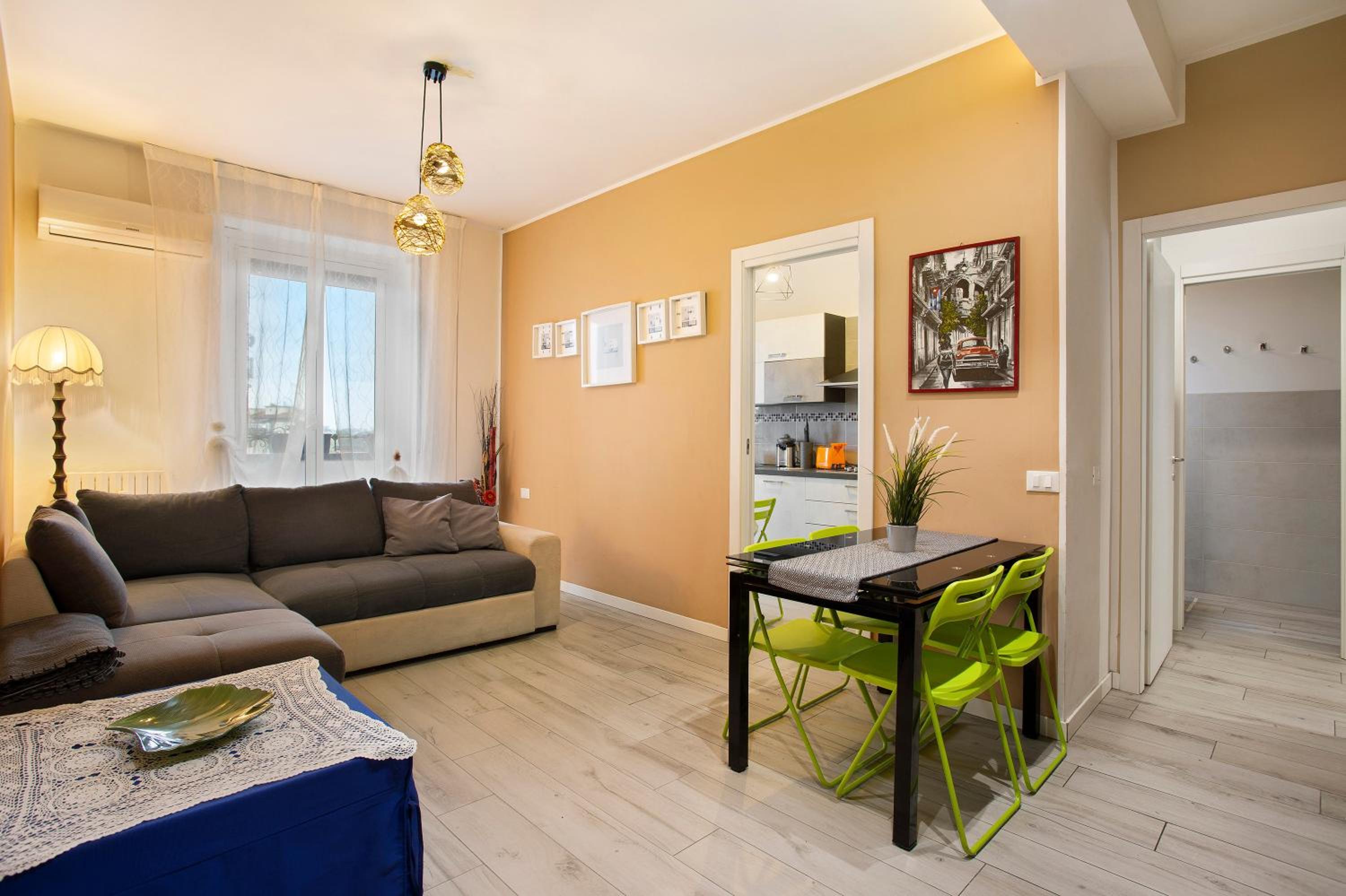Superior One-Bedroom Apartment with Balcony