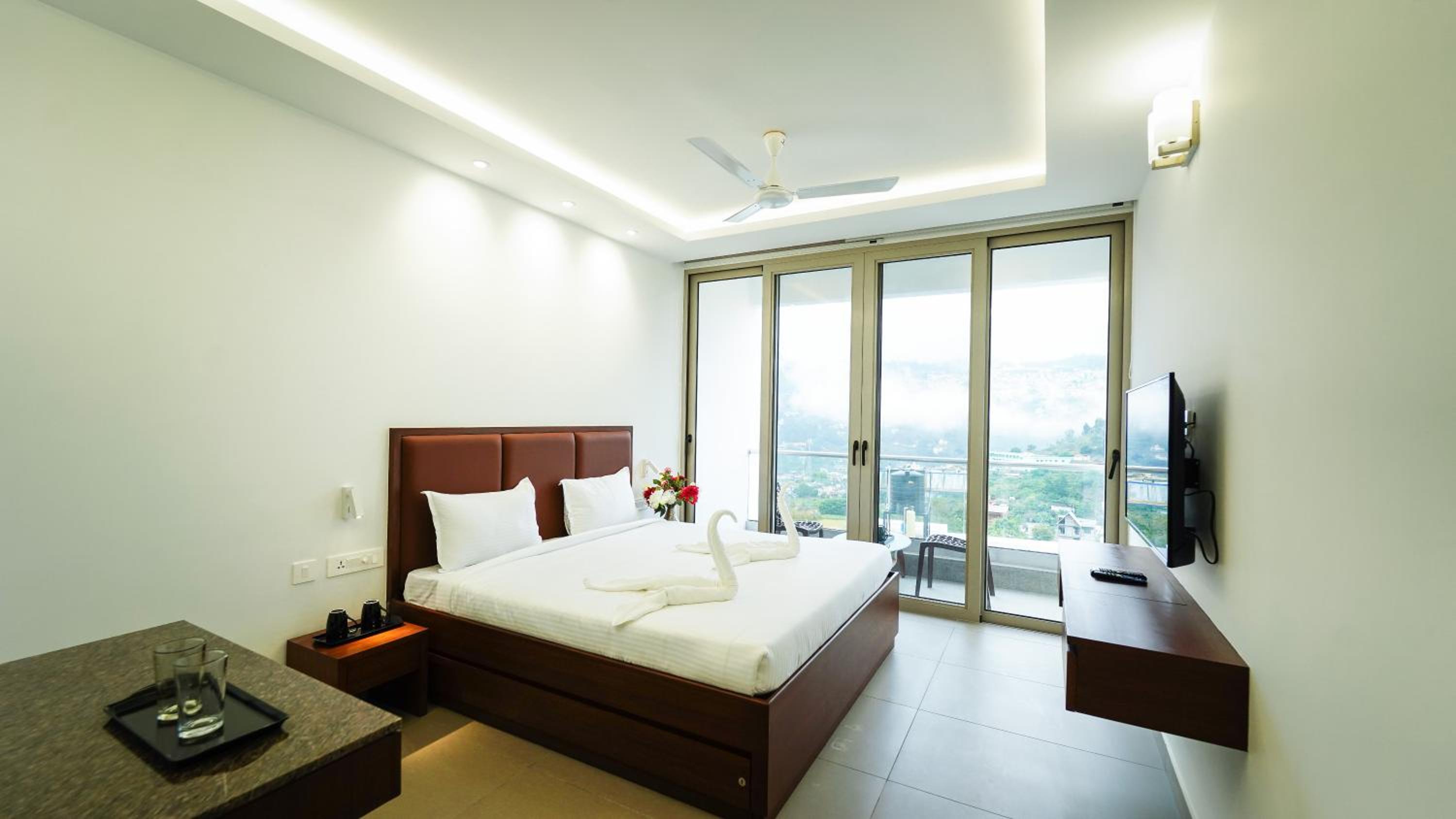 Three-Bedroom Villa photo 3