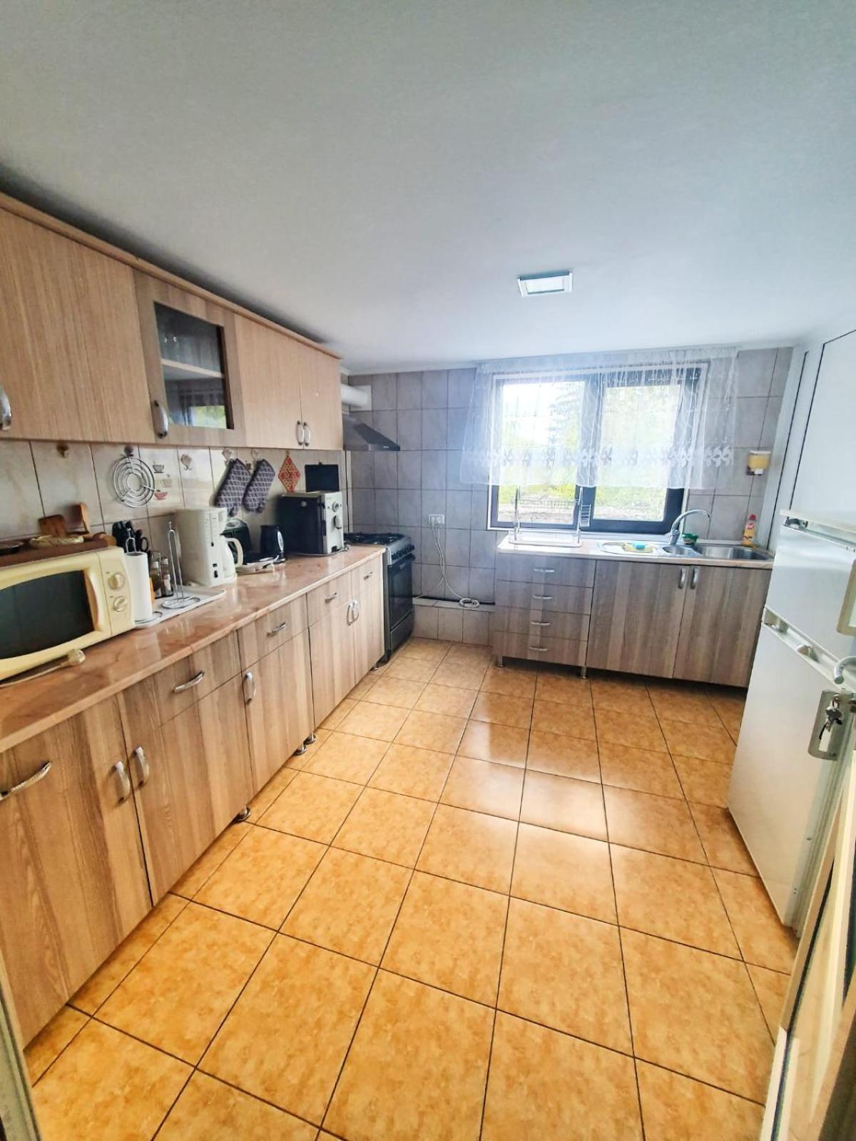 Four-Bedroom House - Photo 8