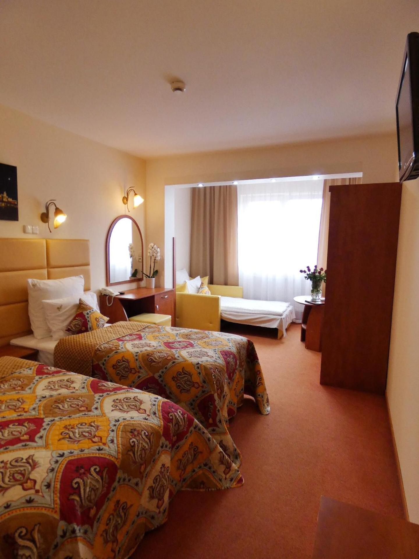 Superior Triple Room - Photo 21