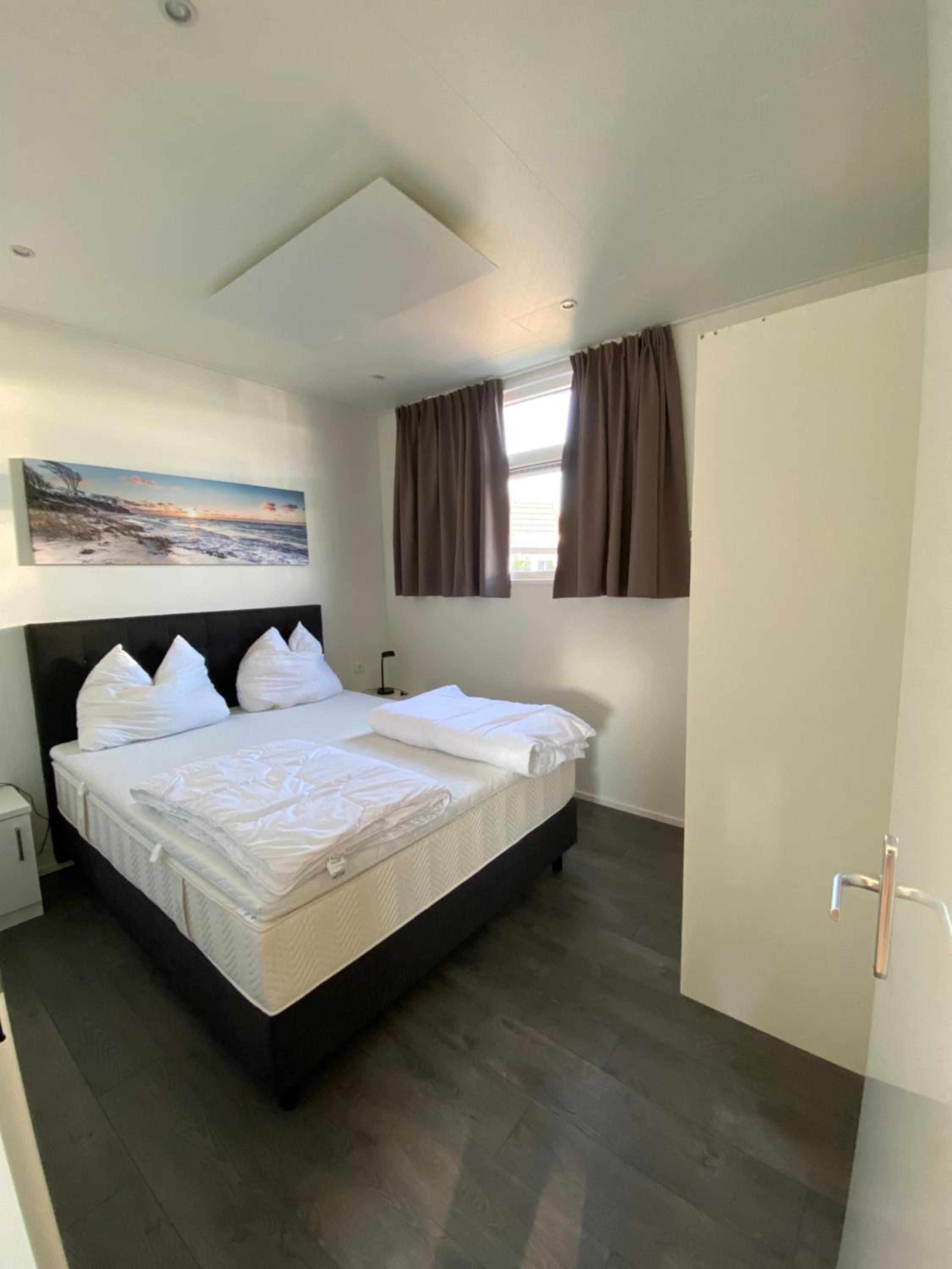 Two-Bedroom House photo 3