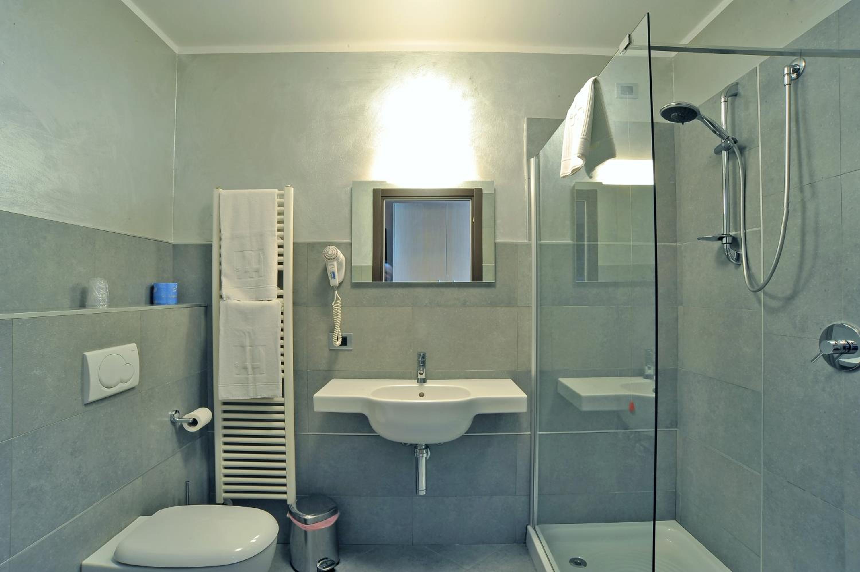 Double or Twin Room photo 3