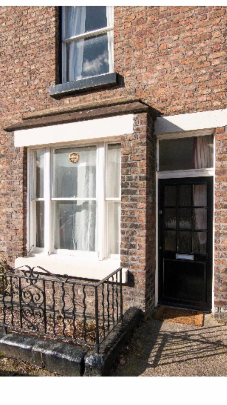 Two-Bedroom House photo 3