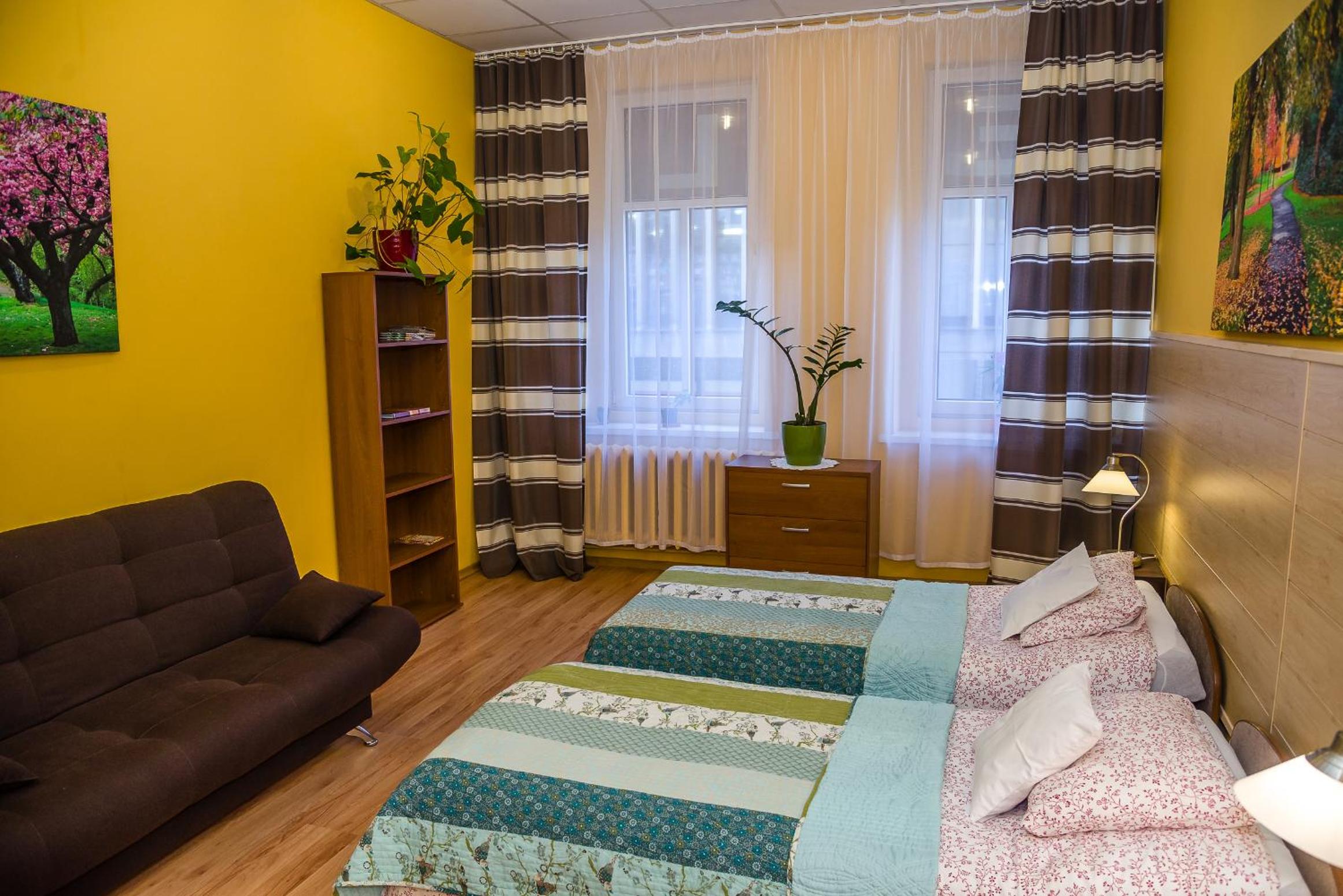 Triple Room with City View - Photo 7