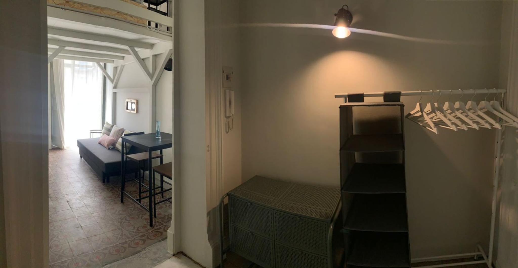 Studio Apartment