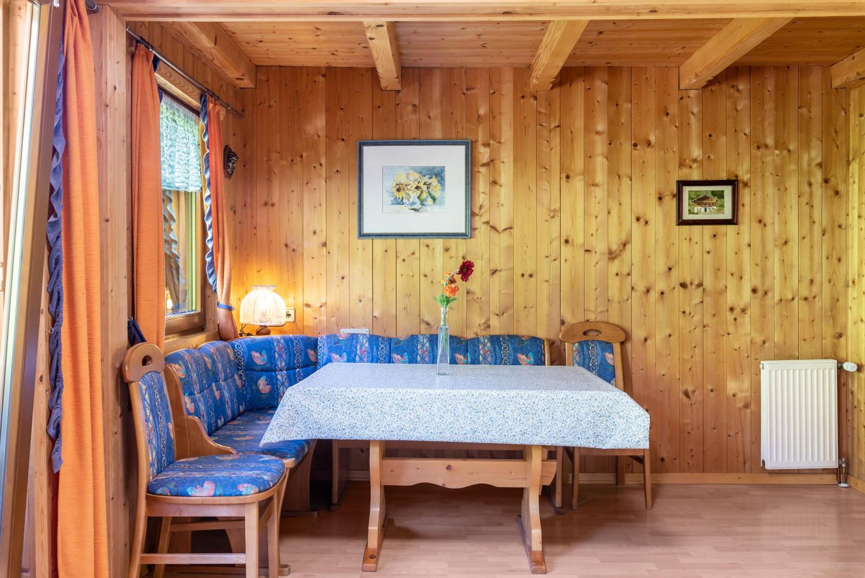 Two-Bedroom Deluxe Apartment with Garden View photo 2