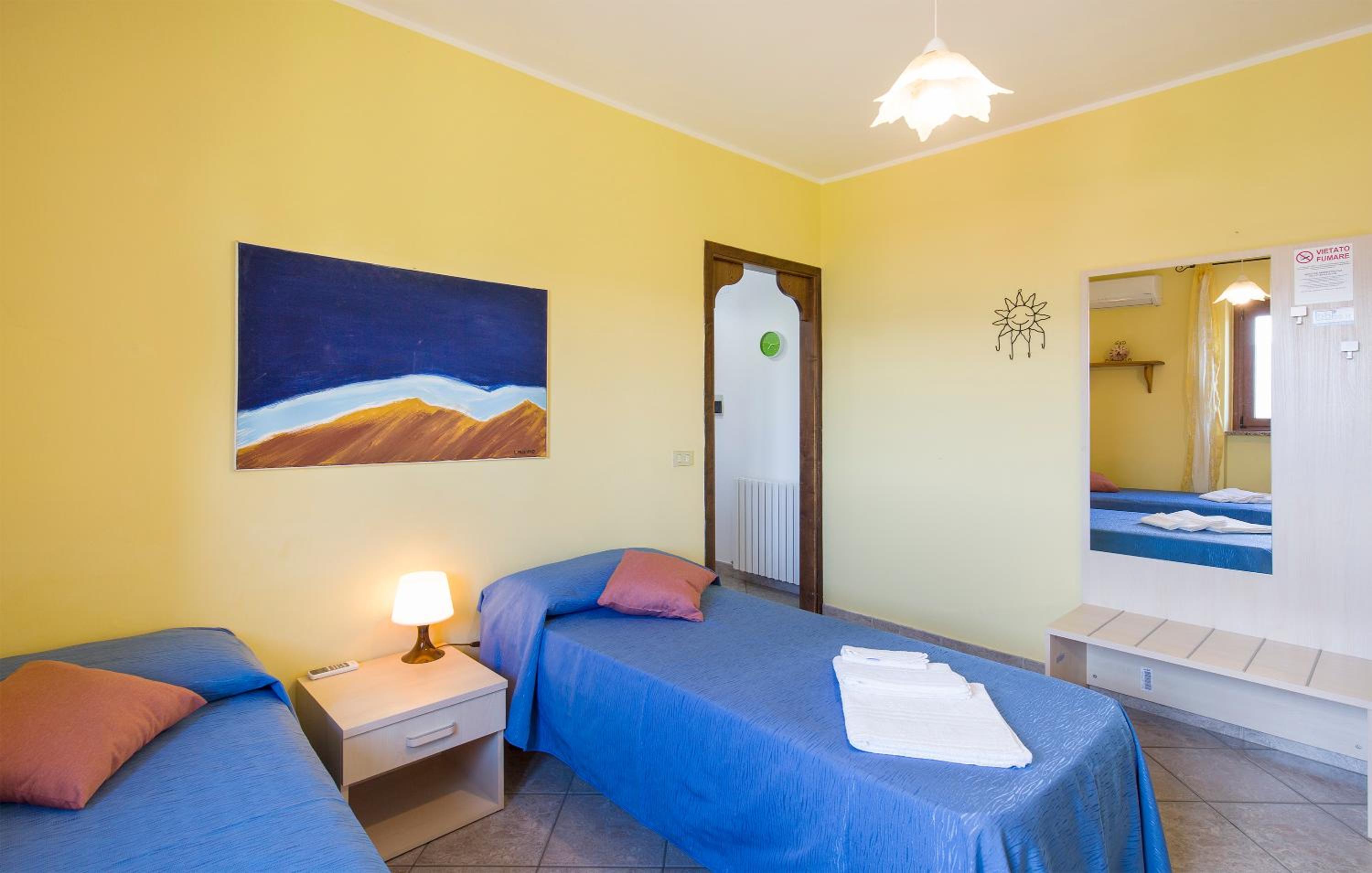 Double Or Twin Room With Private Bathroom photo 1