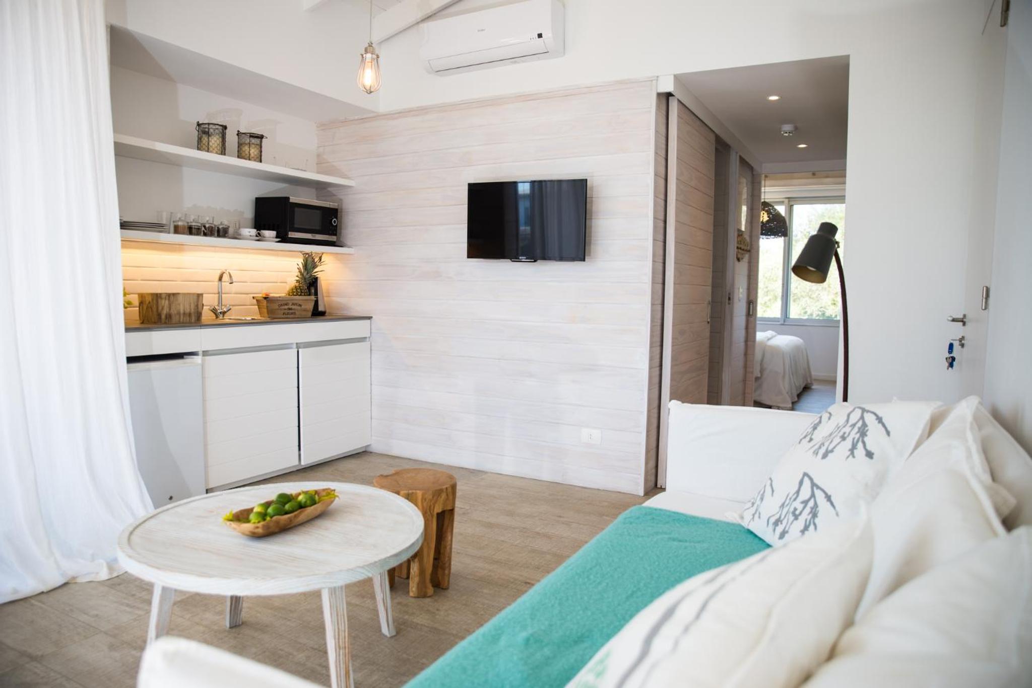 Master Suite with Sea View - Adults Only photo 3
