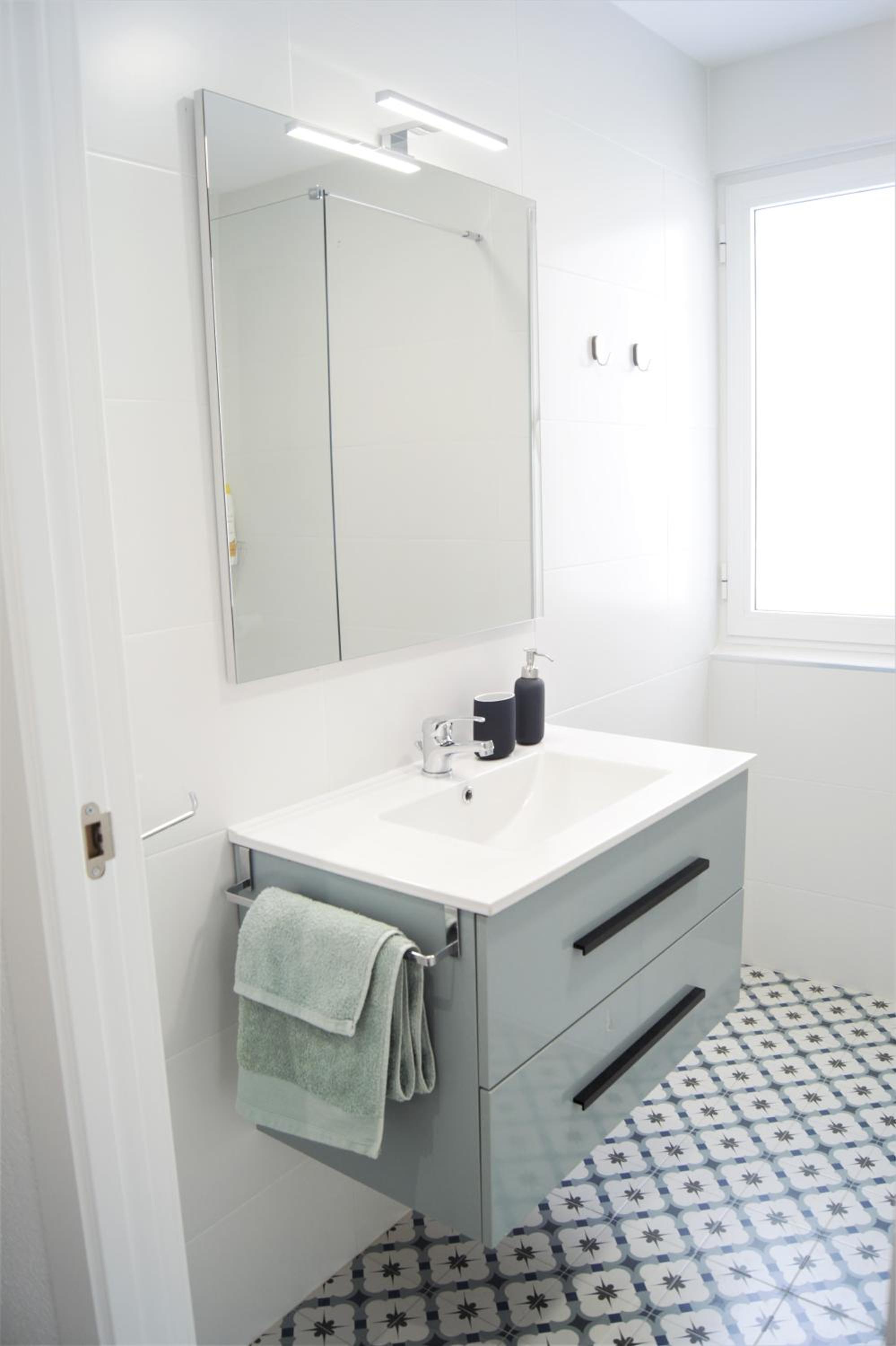 Three-Bedroom Apartment - Photo 13