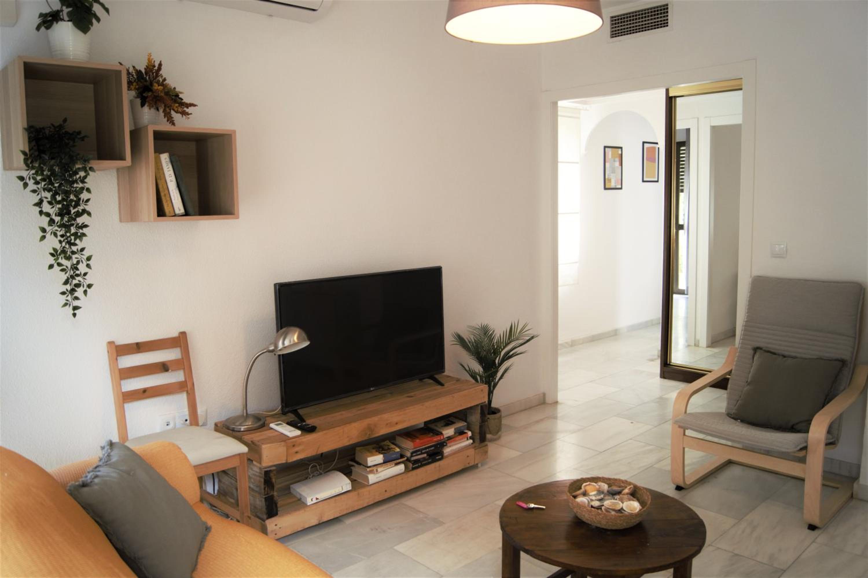 Three-Bedroom Apartment - Photo 3
