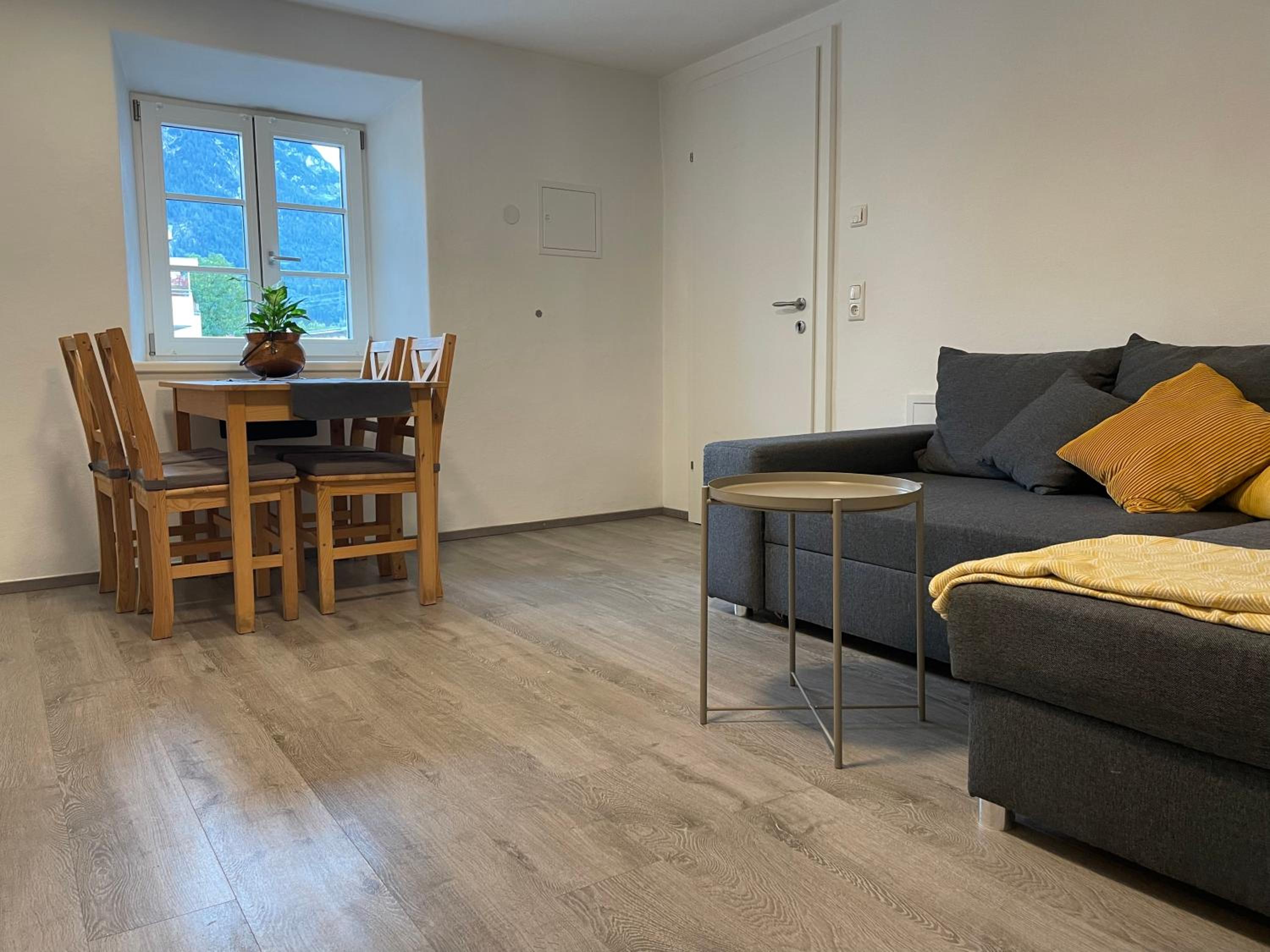 One-Bedroom Apartment photo 2
